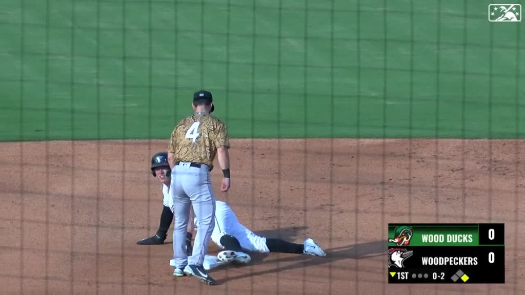 Loftin's three stolen bases, 07/25/2023