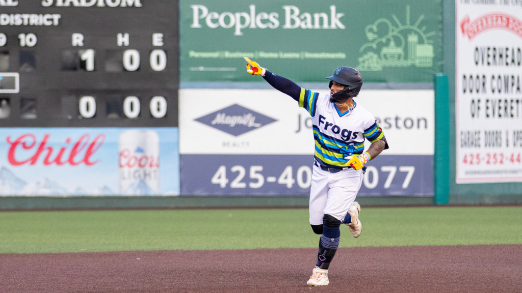 Everett AquaSox] Breaking News: JP Crawford will be in Everett tonight  making a MLB Rehab appearance! : r/Mariners