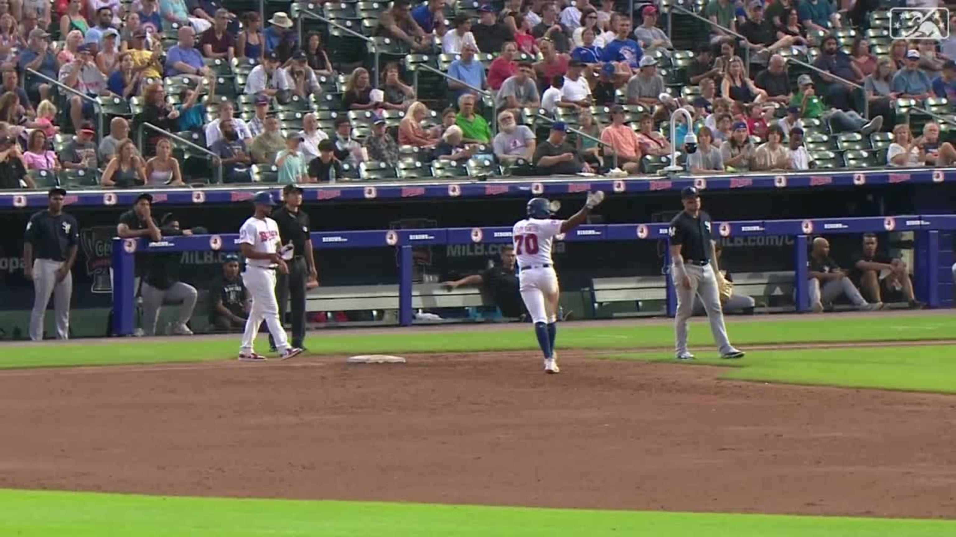 Luis De Los Santos RBI Single | 07/29/2023 | Bisons