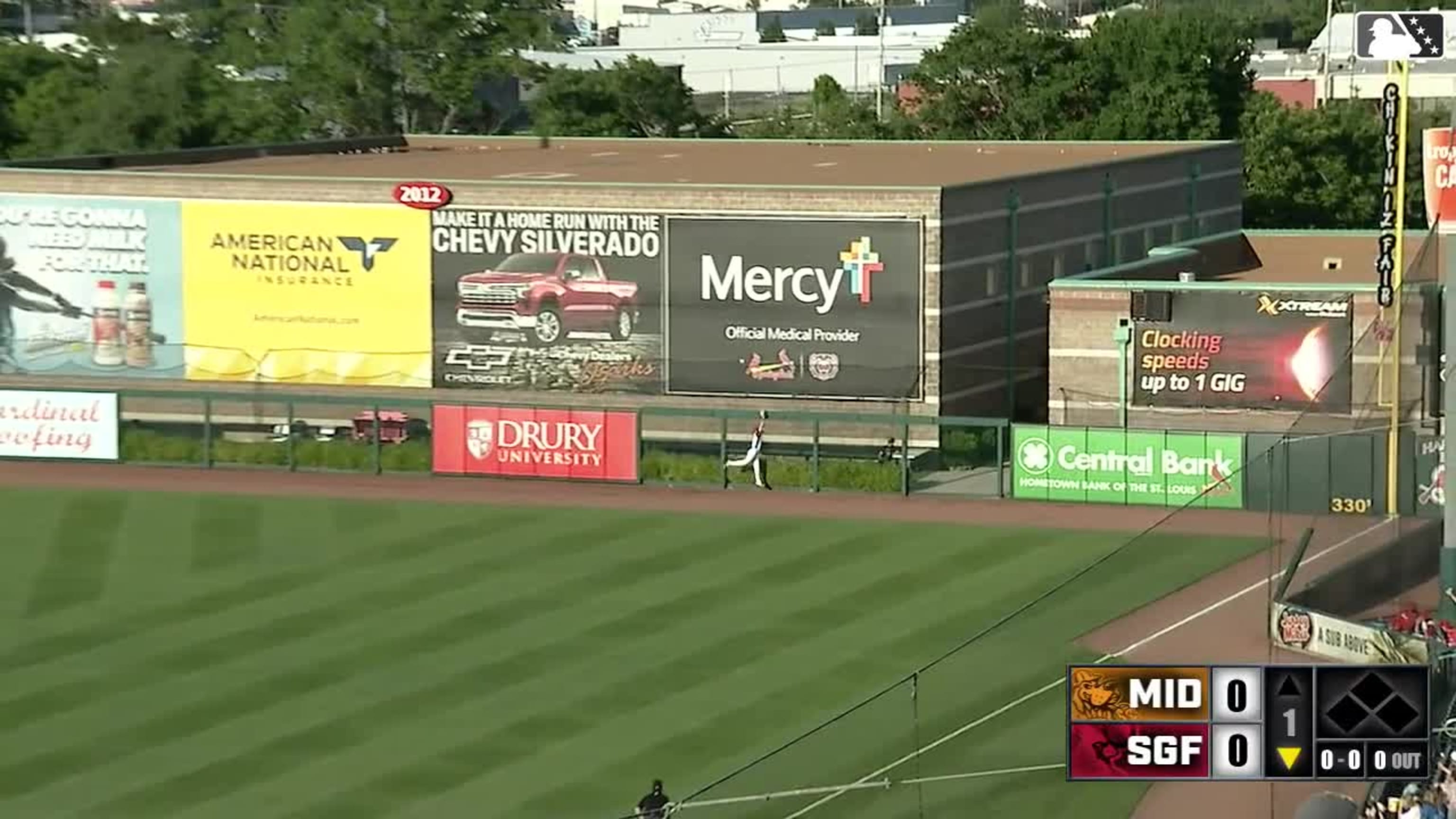 Nathan Church makes a catch against the wall | 05/18/2024 | Cardinals