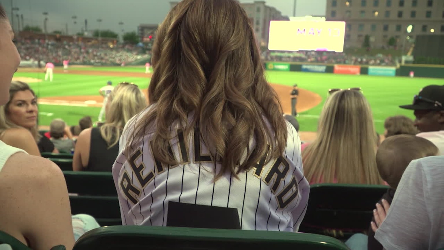 Phillies name new ballgirls, including twins