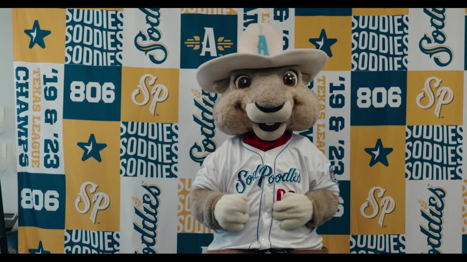 reading-with-ruckus-in-2025-02-07-2025-sod-poodles