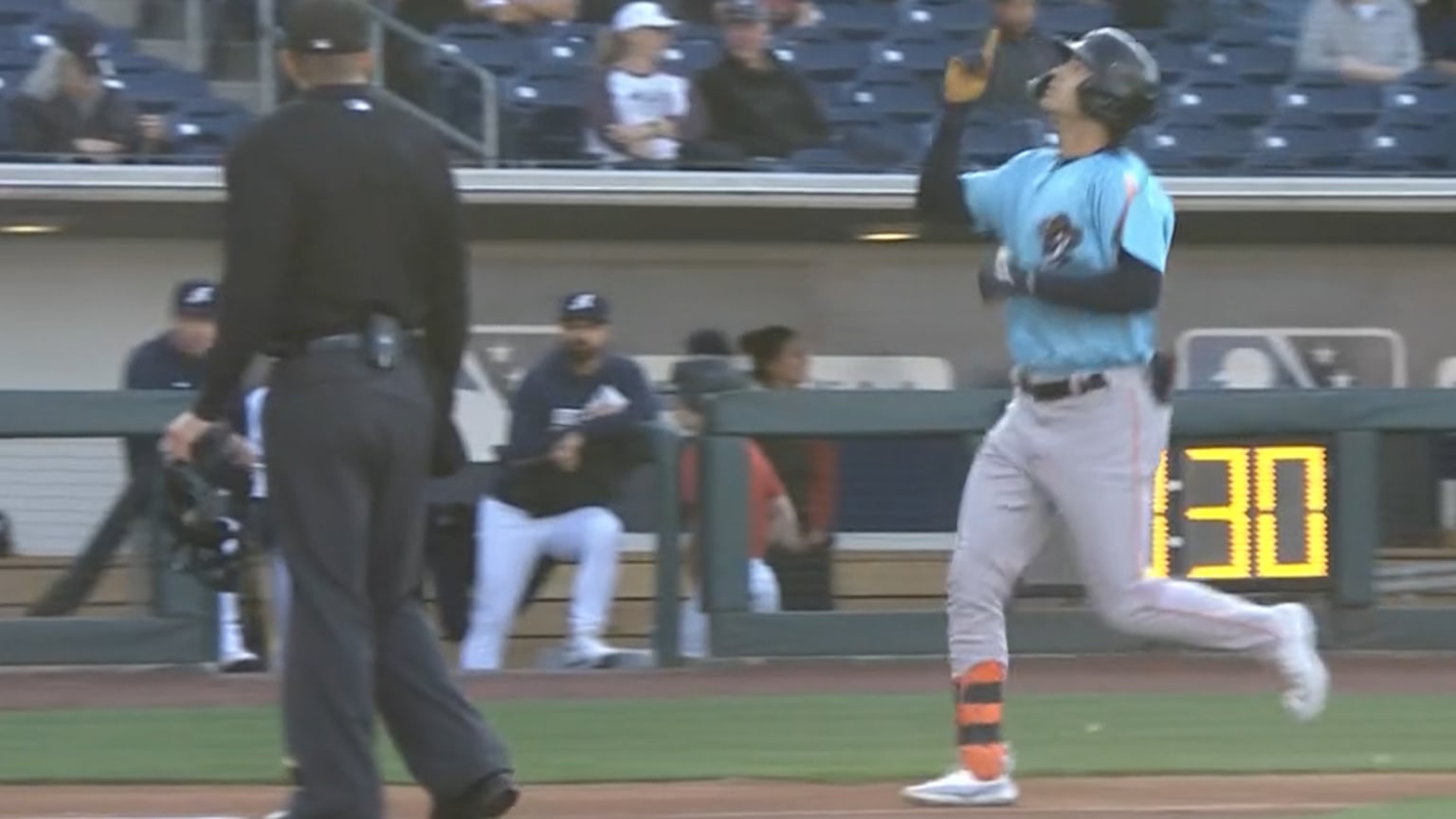 Astros prospect Joey Loperfido lifts two solo homers 04/25/2024