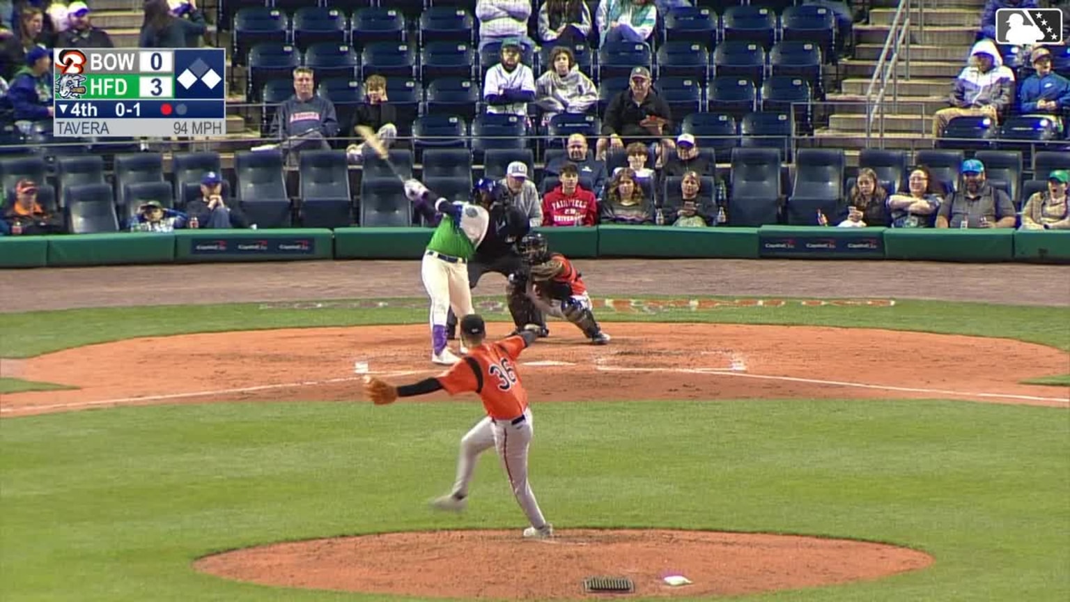 Adael Amador's RBI single 04/11/2024