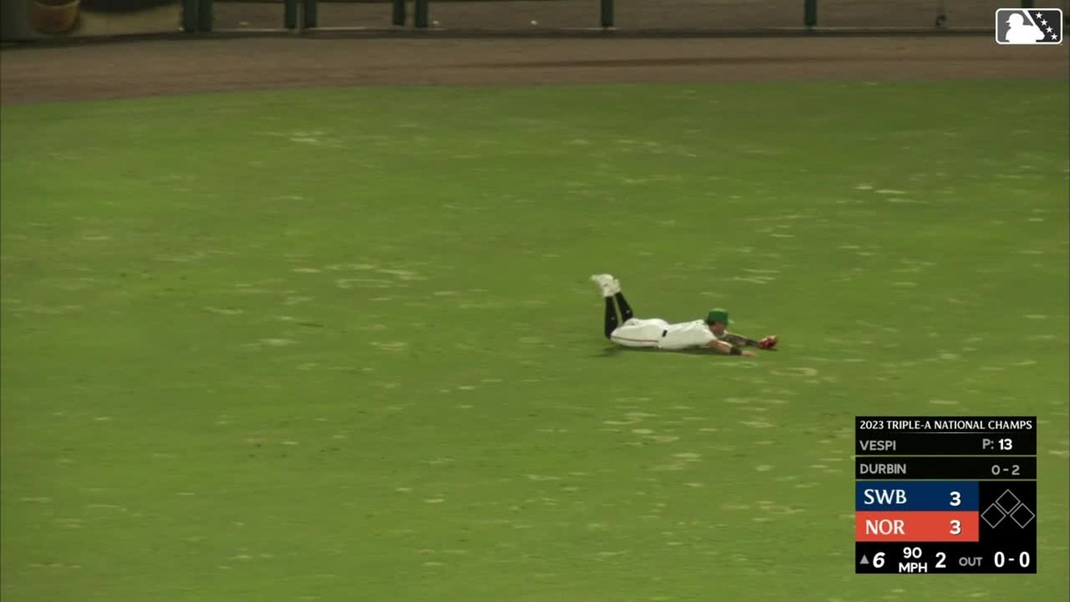 Peyton Burdick's diving catch 04/11/2024 Tides