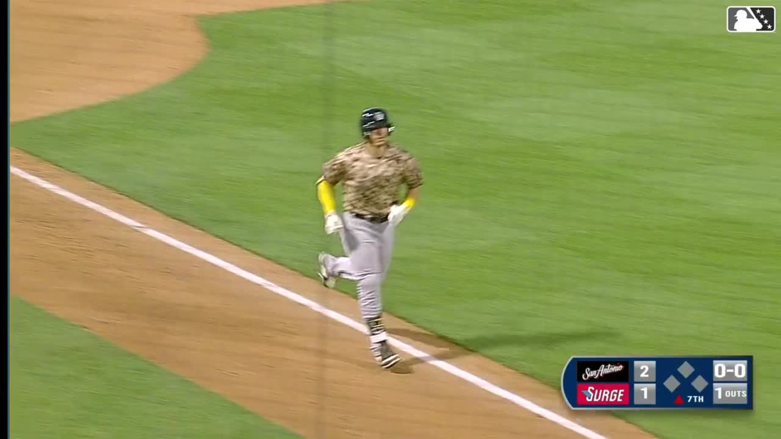 Brandon Valenzuela's solo home run 05/22/2024 Missions