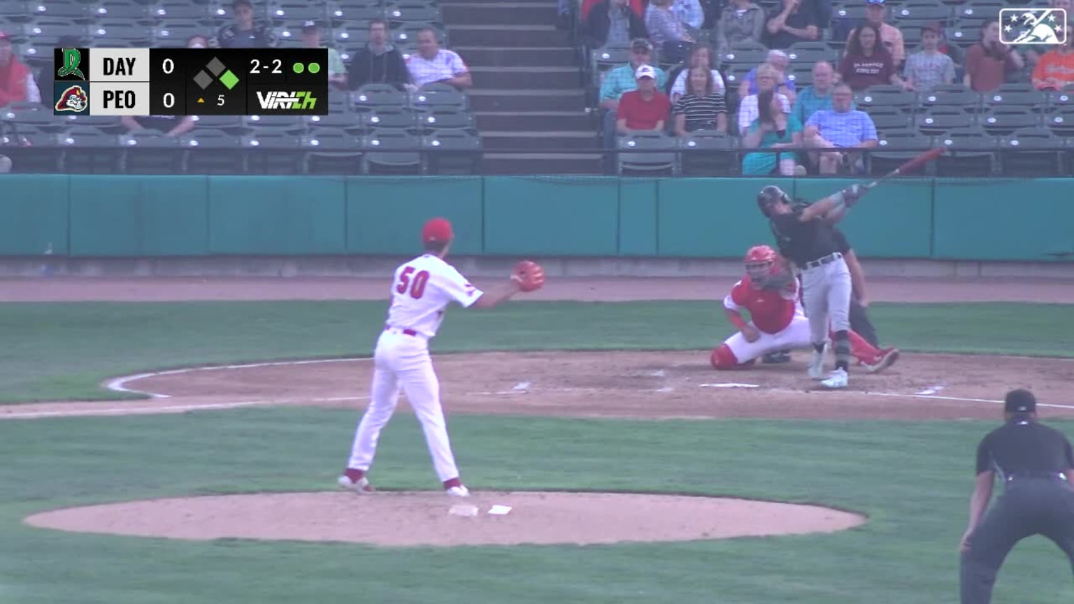 Edwin Arroyo launches a home run 05/10/2023 Dragons