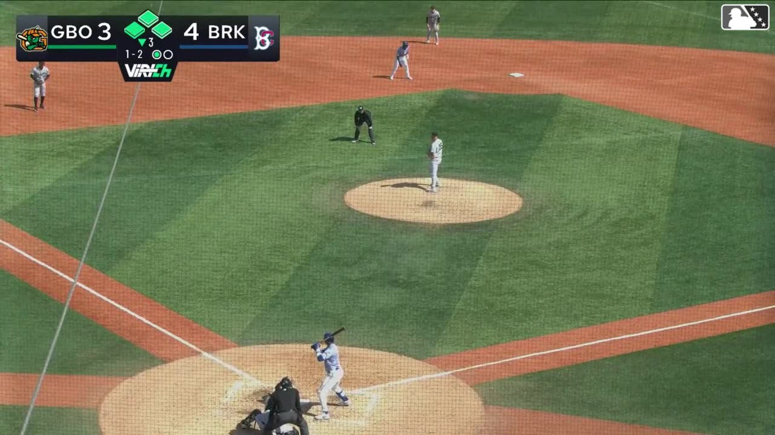 Ronald Hernandez doubles (1) on a sharp line drive to center fielder ...