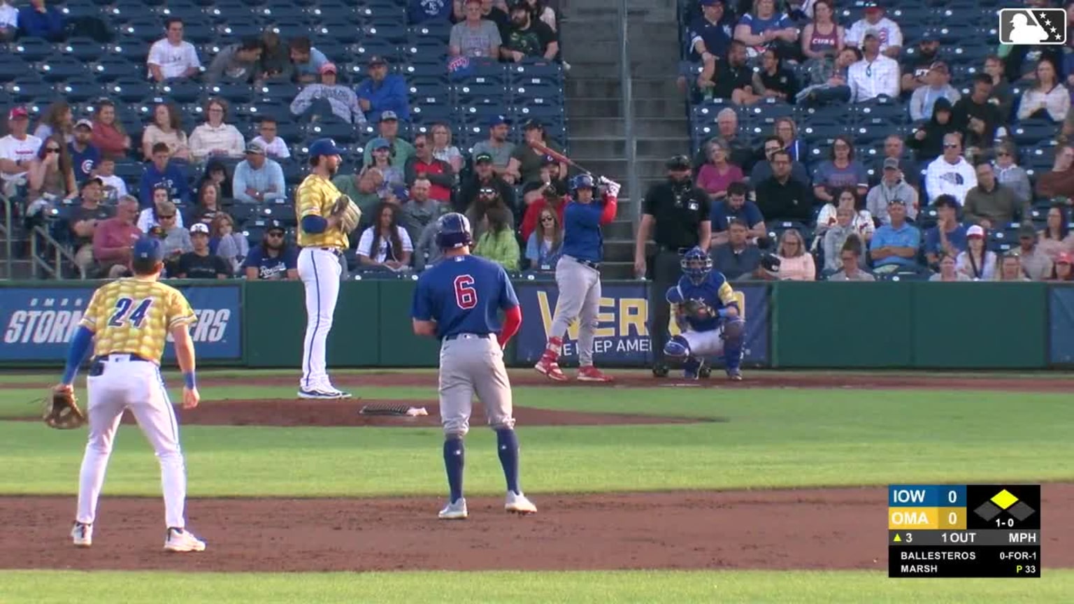 Moises Ballesteros' tworun homer 08/10/2024 Cubs