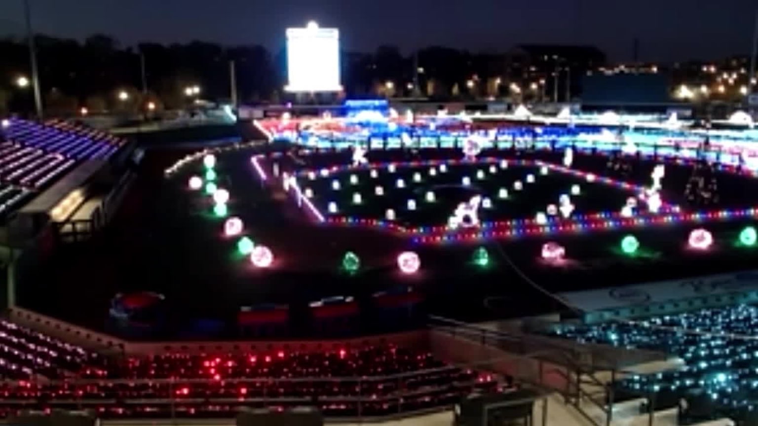 home-run-holiday-lights-11-24-2025-sky-carp