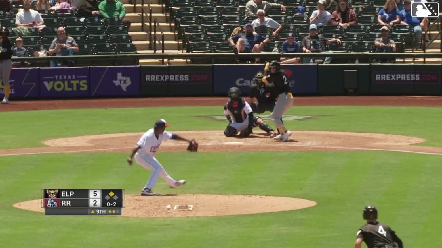 Emiliano Teodo Swinging Strike to Jase Bowen | 04/19/2026 | Express