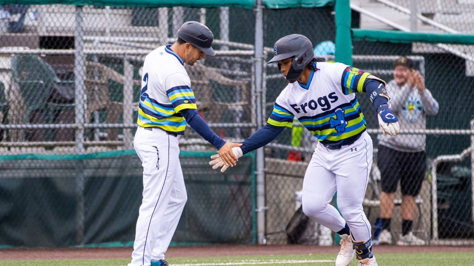 Michael Arroyo swats his first homer 06/27/2024 AquaSox