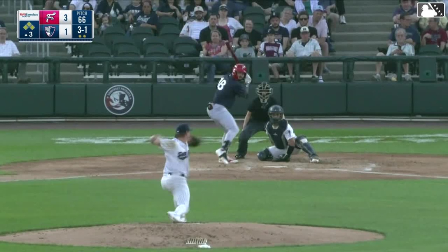 Alex Binelas walks. Bryan Rincon scores. Aroon Escobar to 3rd. Carson ...