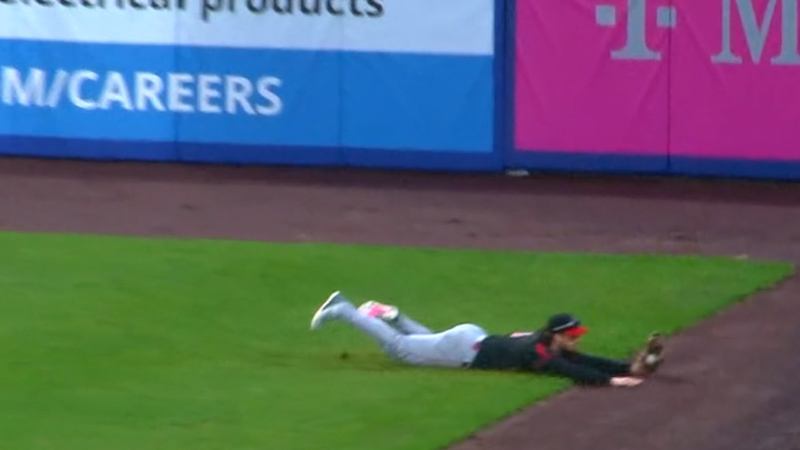 Dylan Crews goes full extension for the grab | 05/07/2026 | MiLB.com