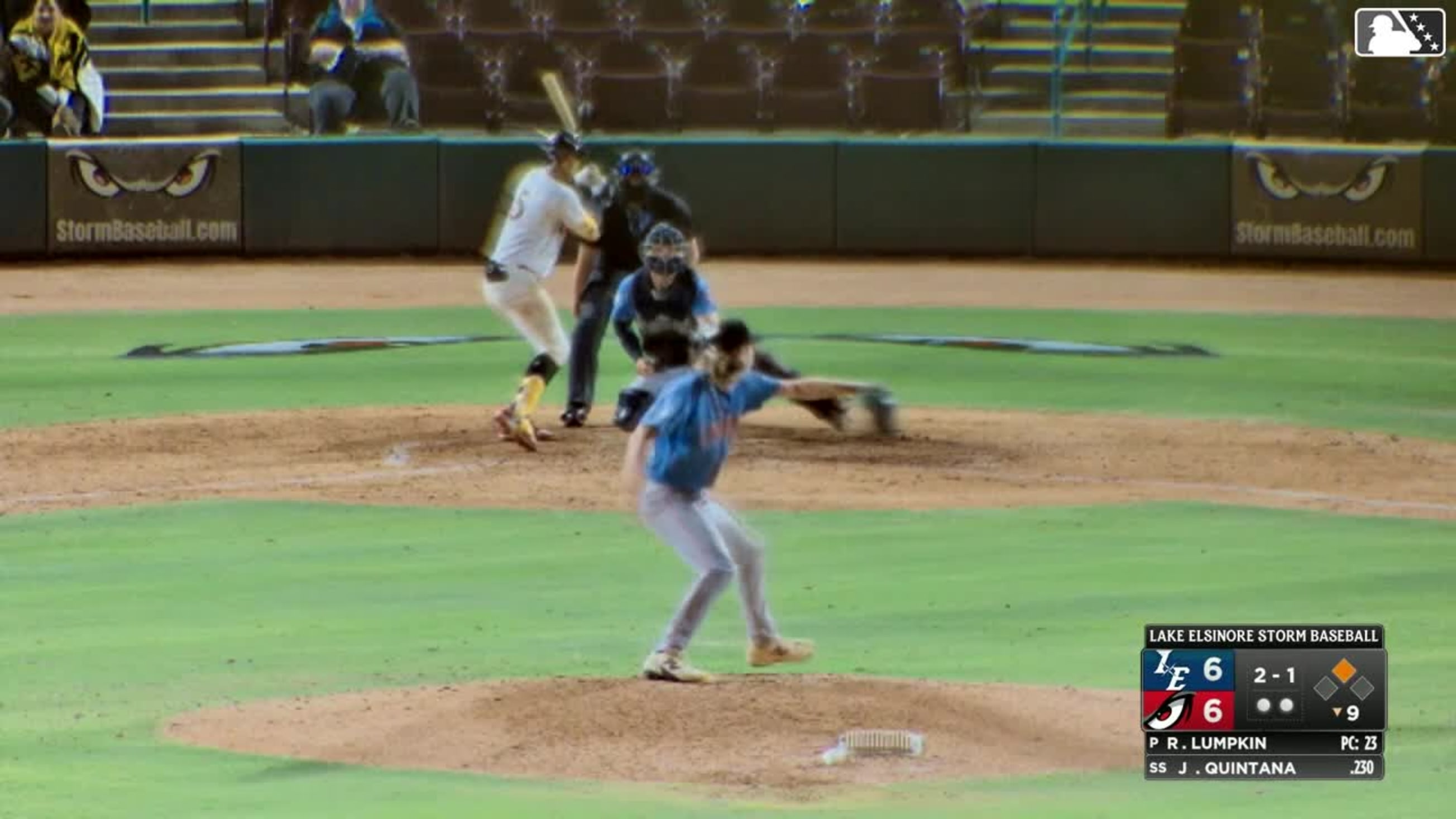 Yimy Tovar singles on a line drive to right fielder Ricardo Cova