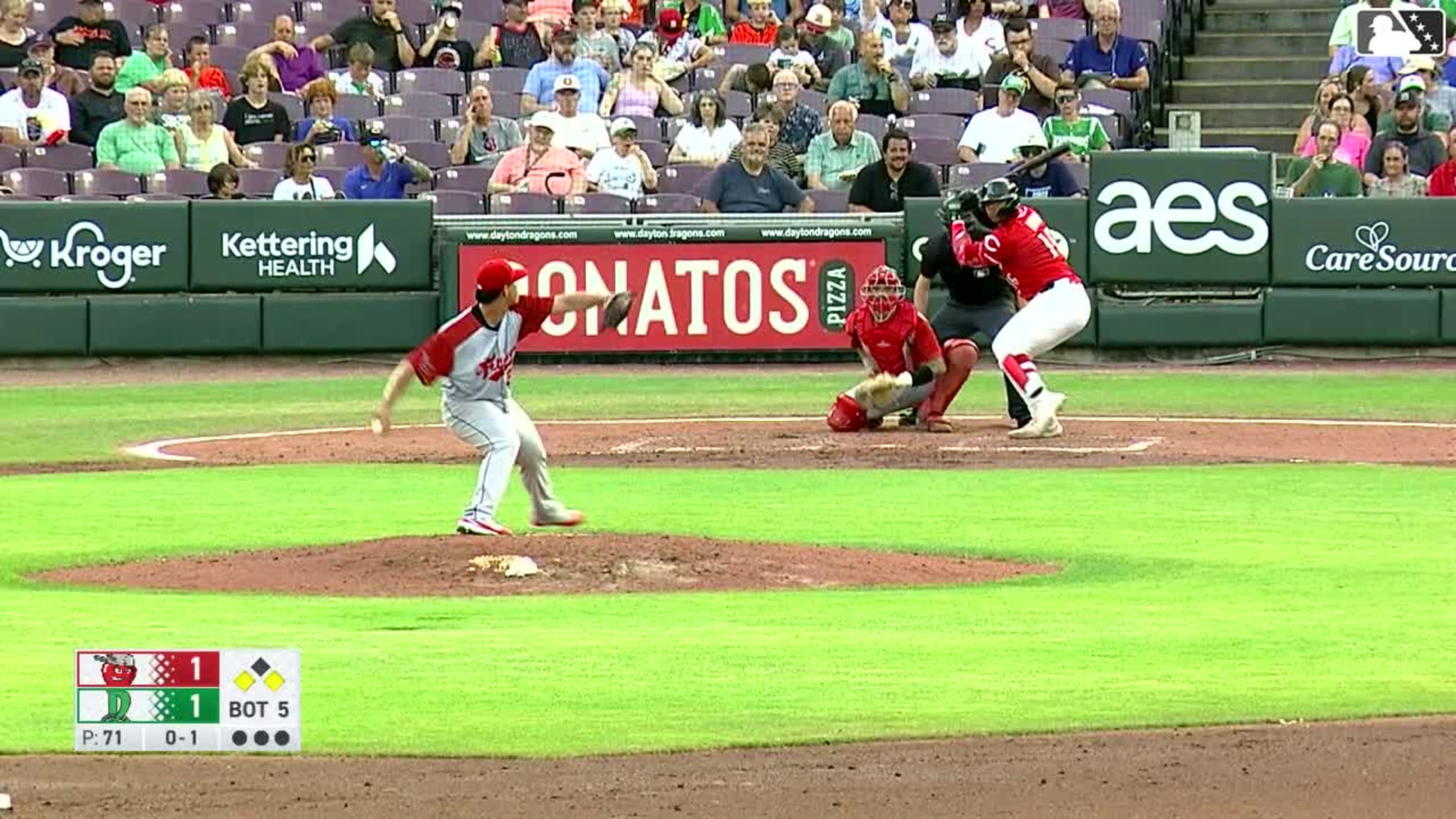 Alfredo Duno's triple-home run | 06/11/2026 | Dragons