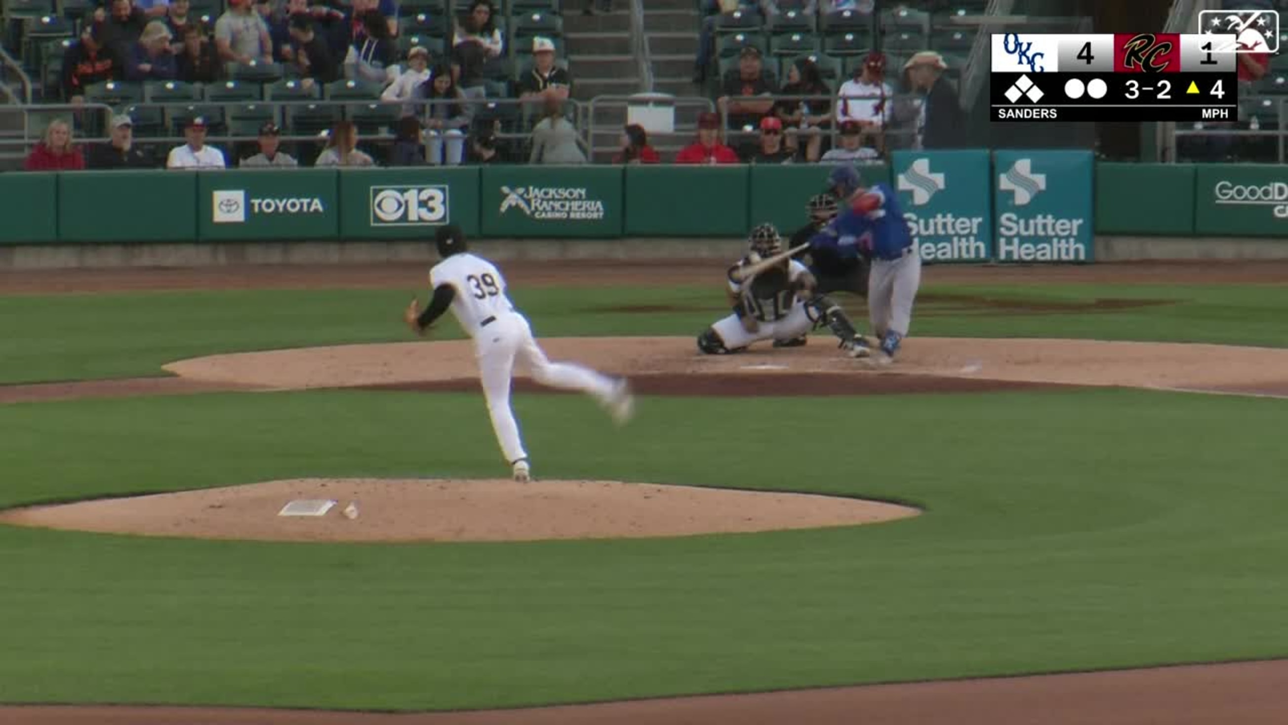 Jonny DeLuca's 1st homer of 2023, 04/07/2023