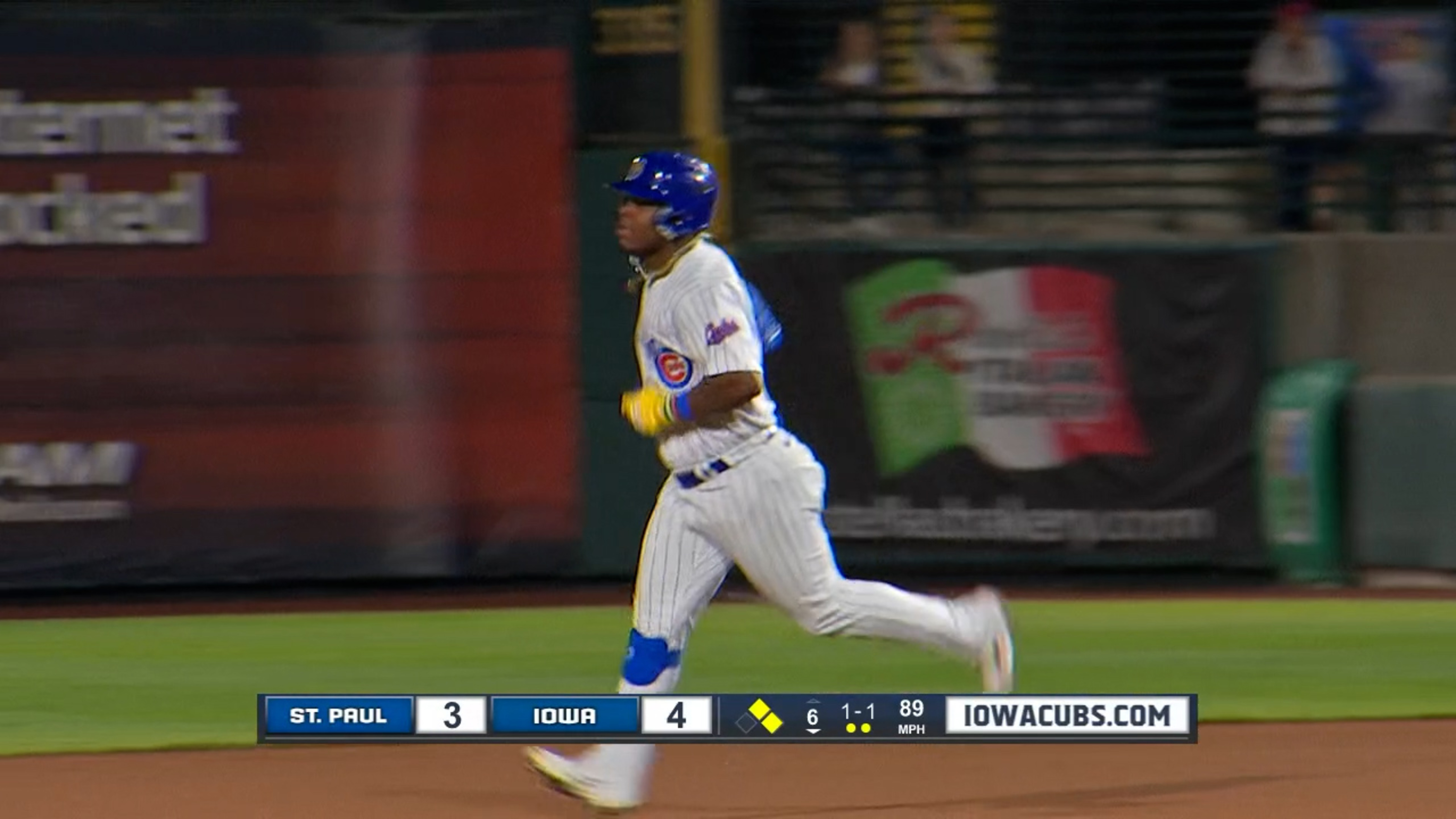 Edwin Rios CRUSHES His First Home Run with Chicago Cubs!