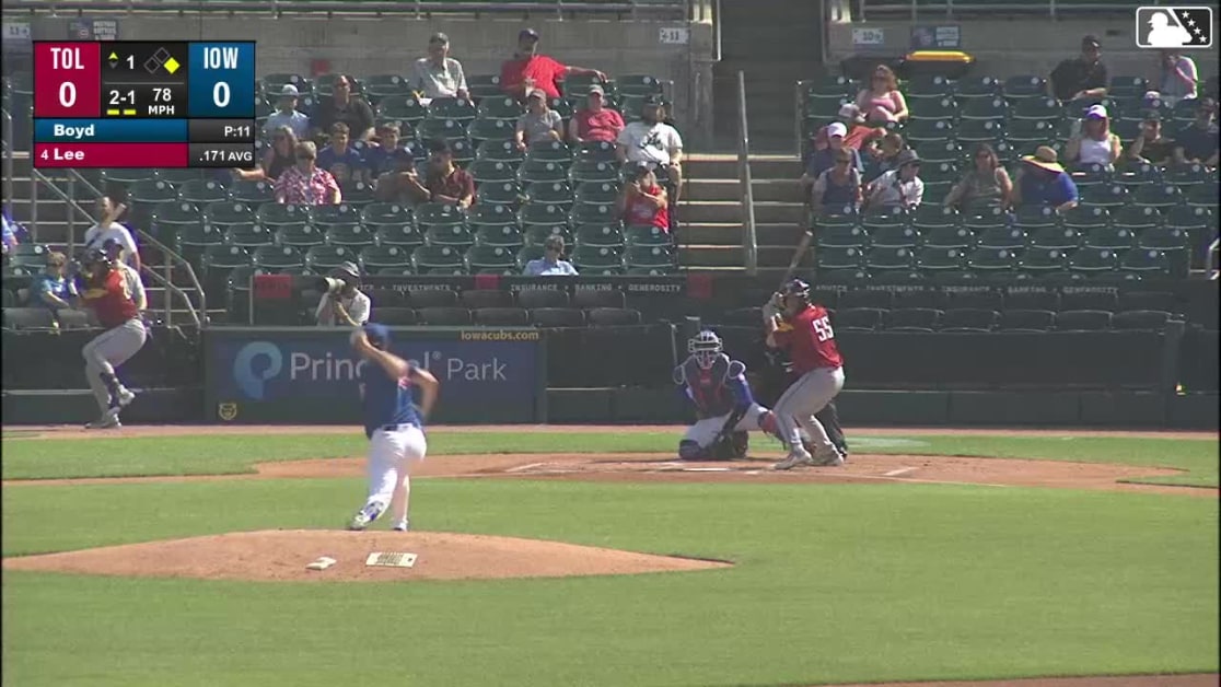 Hao-Yu Lee homers (2) on a fly ball to right field. Gage Workman