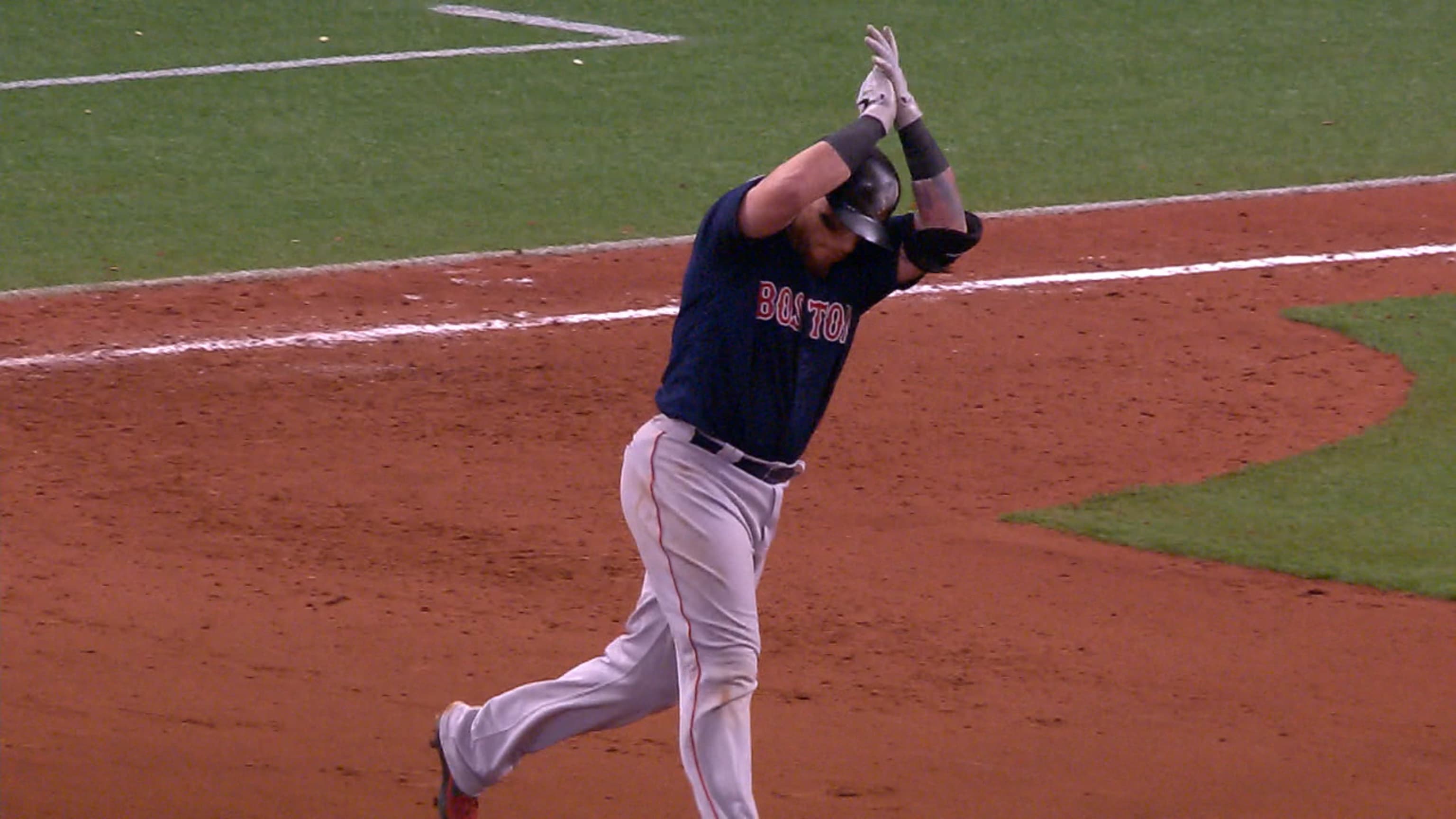 Vazquez's go-ahead sac fly
