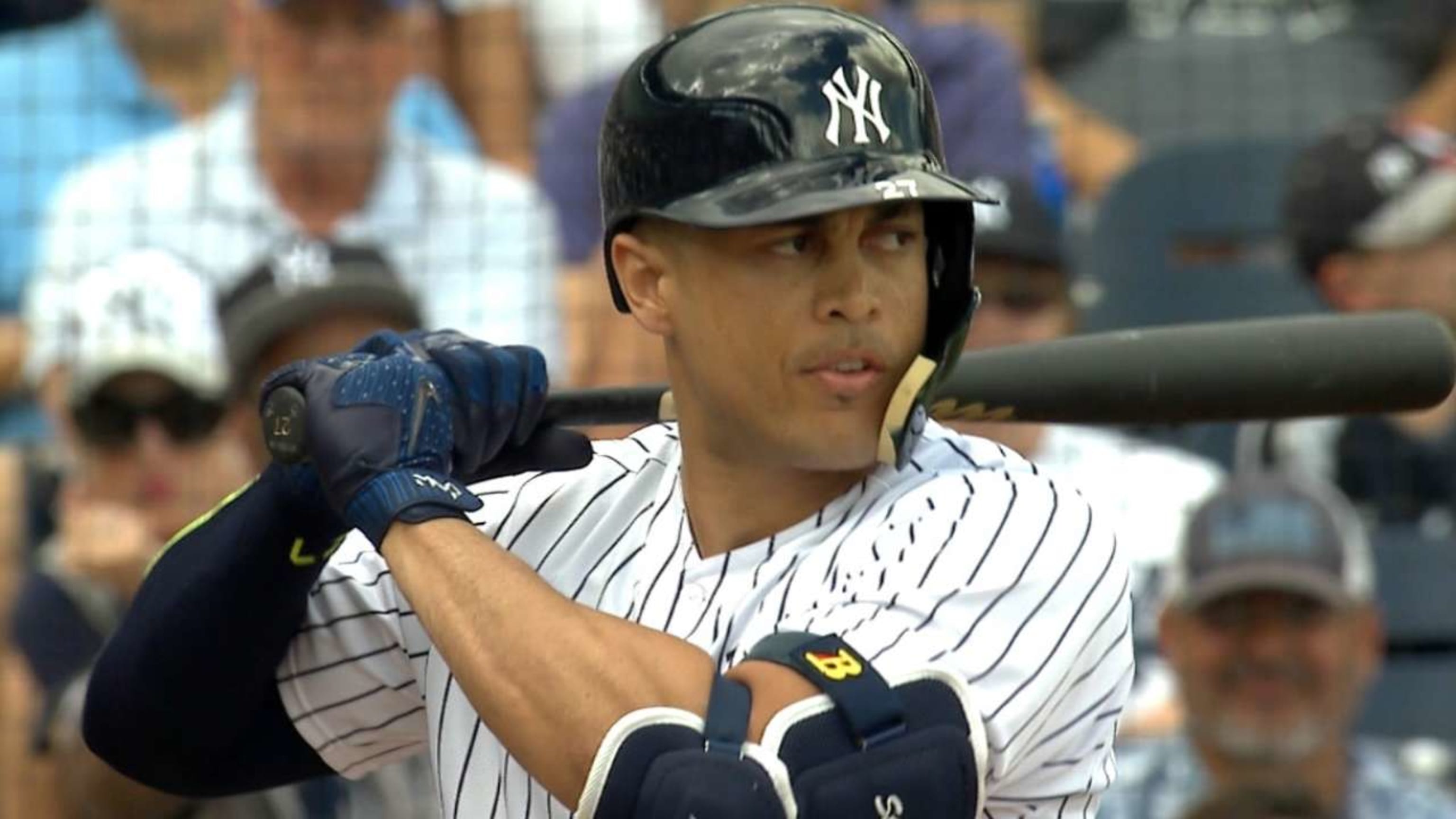 MLB playoffs 2018: Giancarlo Stanton comes up small as Yankees