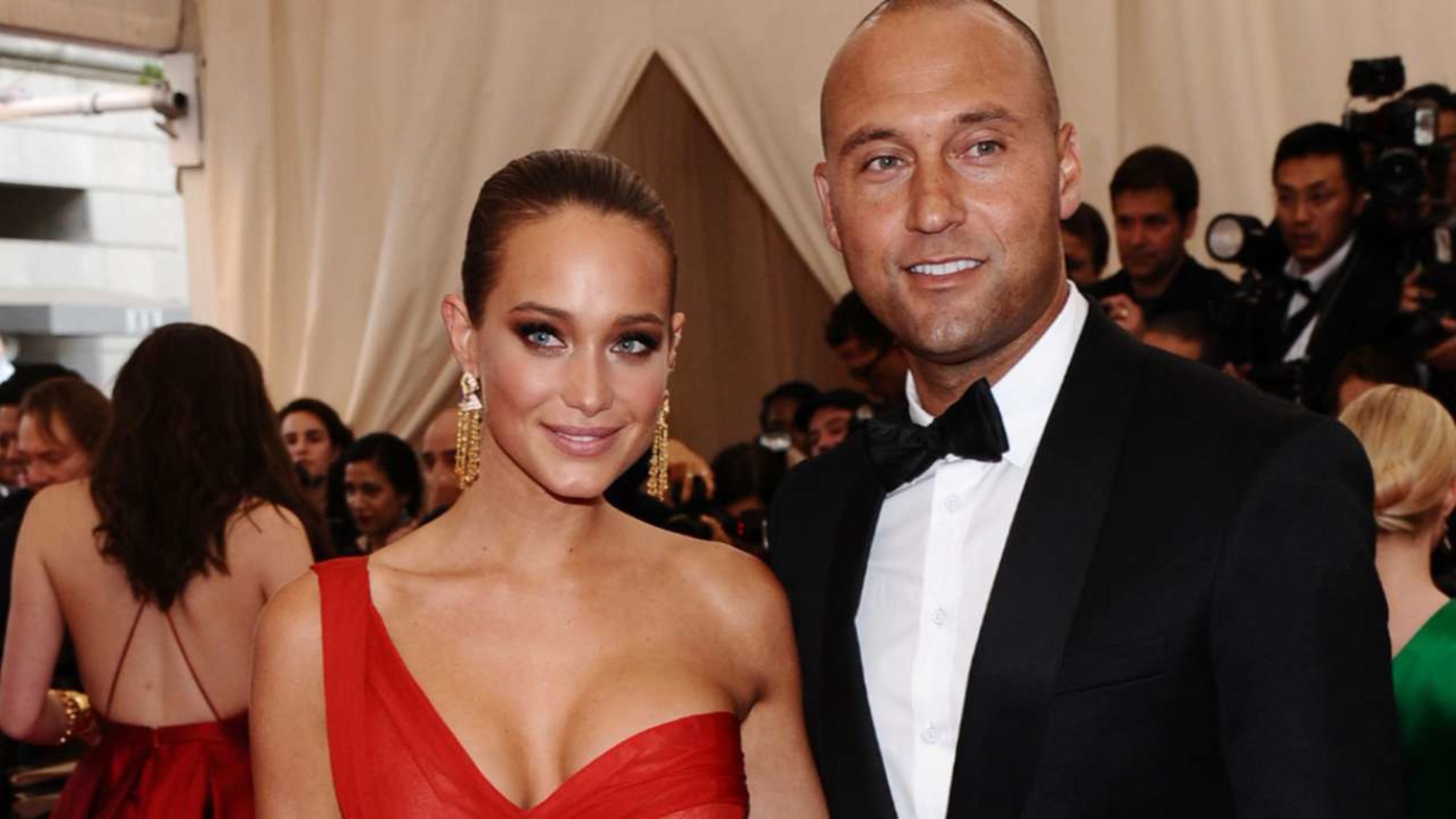 Derek and Hannah Jeter announced that they're expecting a daughter