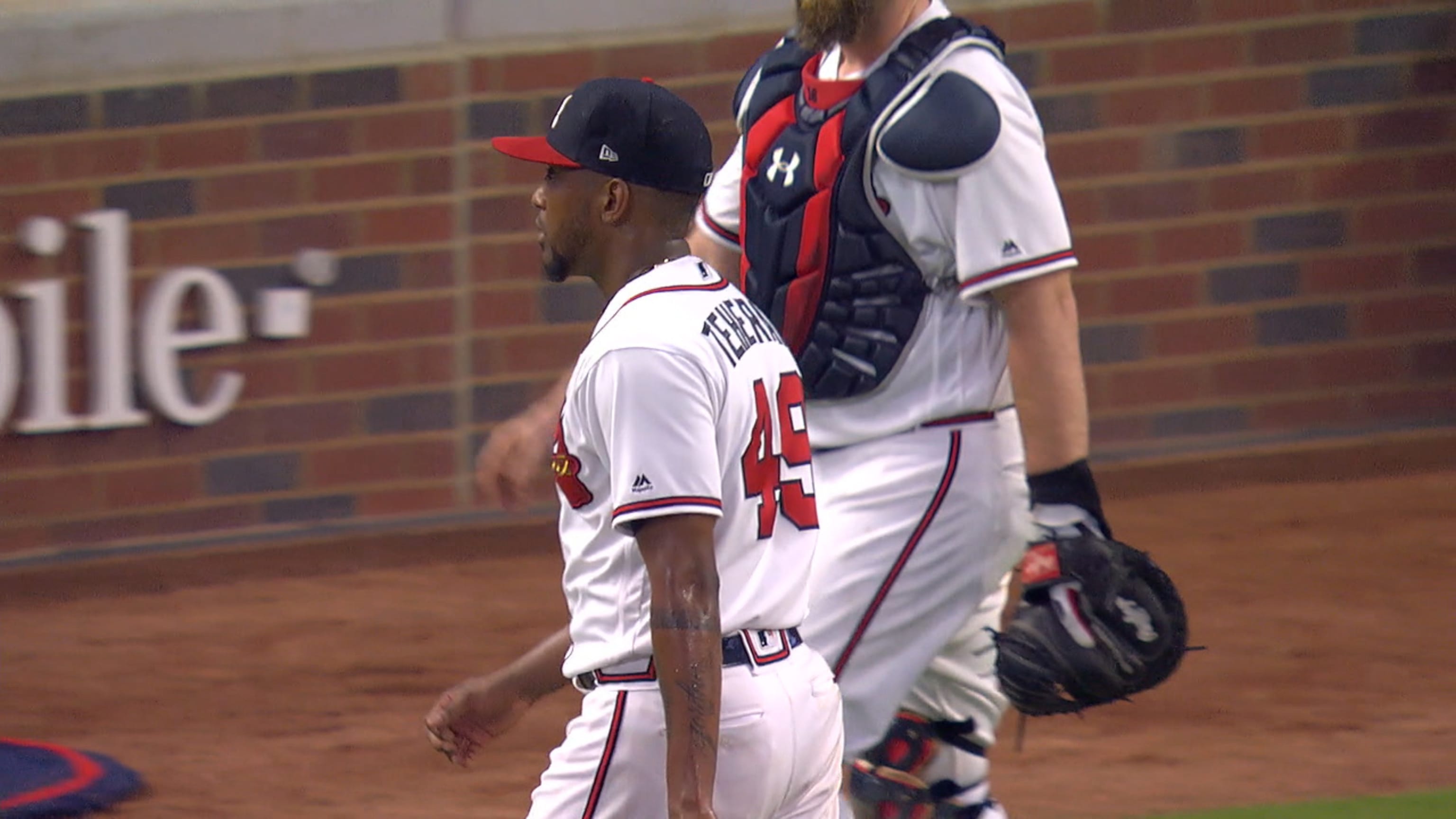 Late-night magic: Braves beat Dodgers 5-4, lead NLCS 2-0