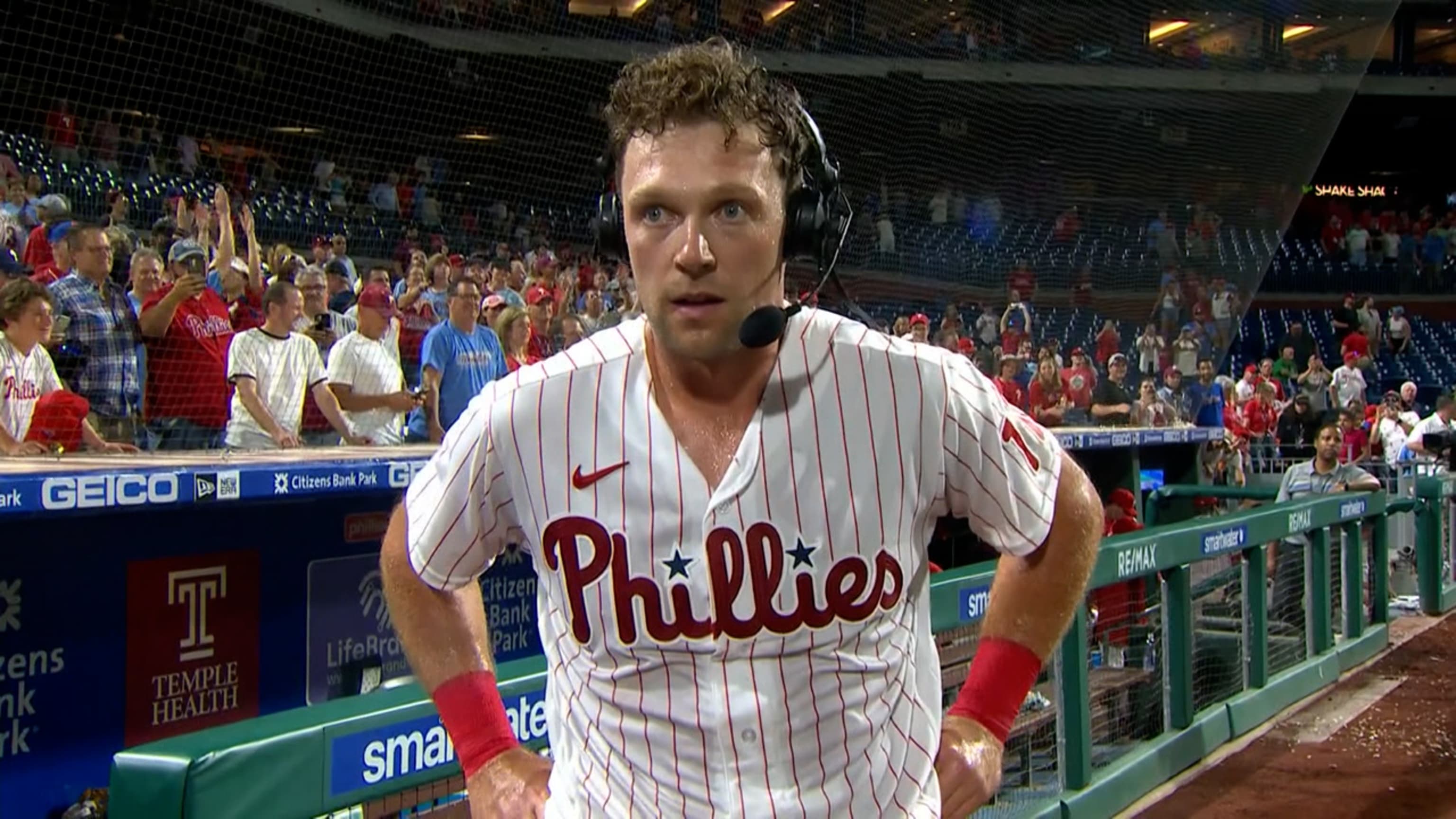 Phillies rally in 9th, beat D-backs in 10th on walk-off single