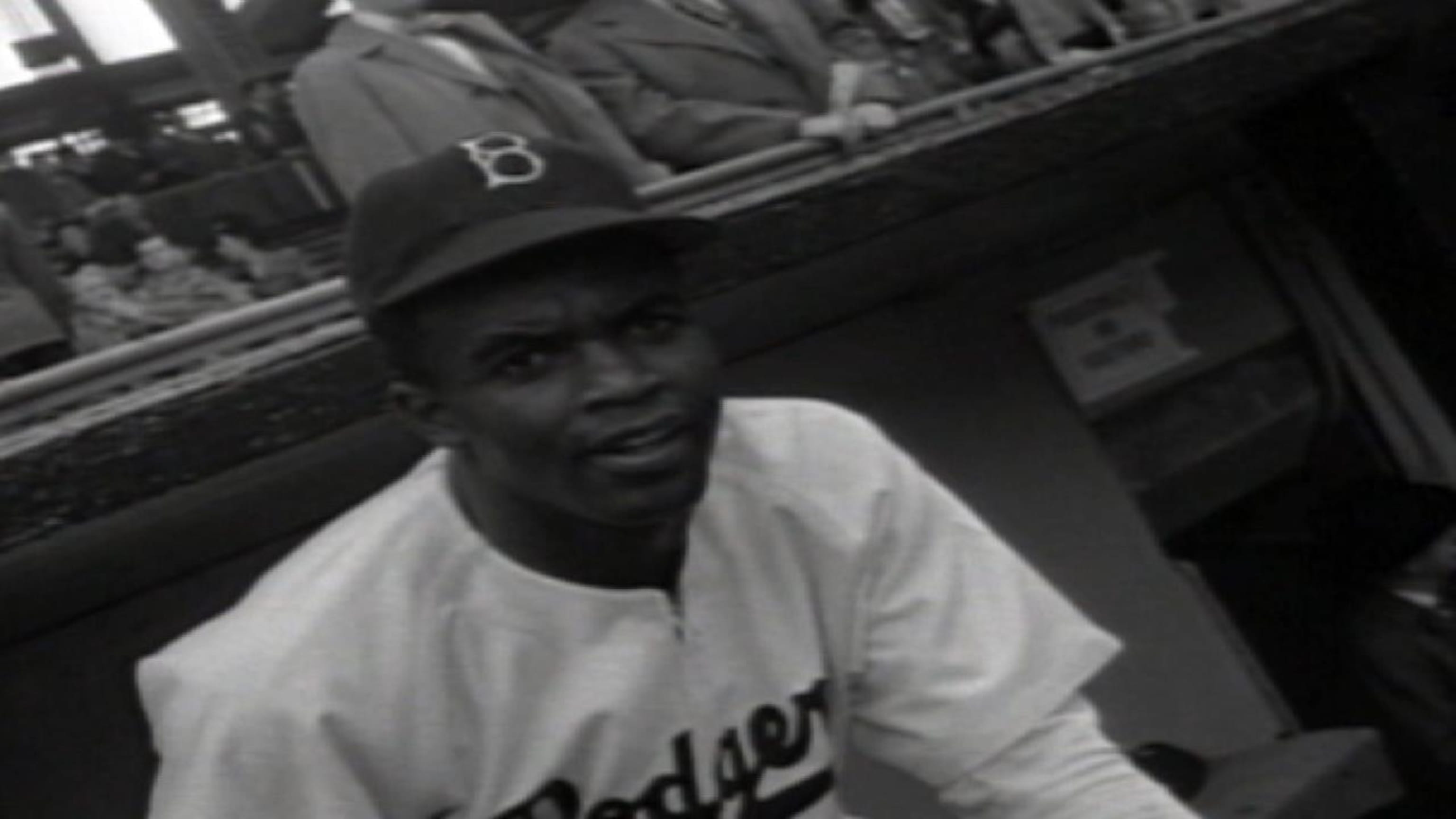 Timeline: Key moments, milestones in Jackie Robinson's life