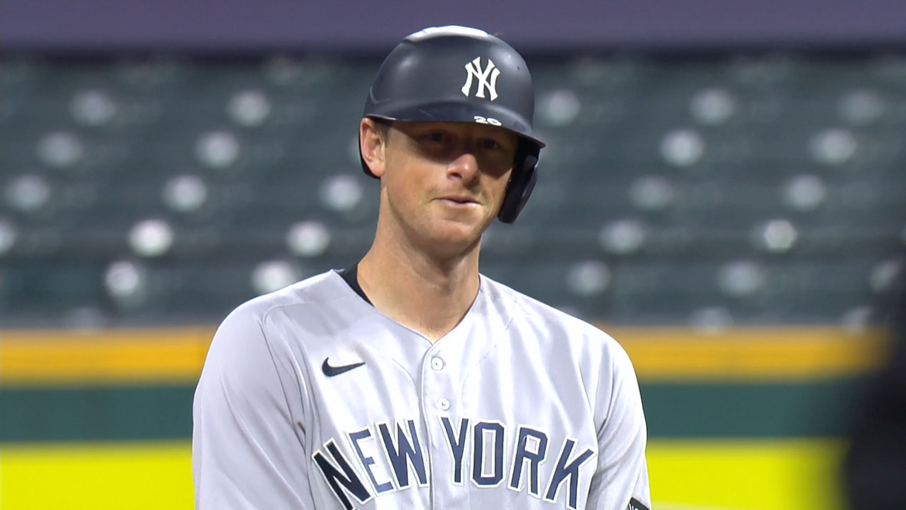 DJ LeMahieu da hit de la ventaja
