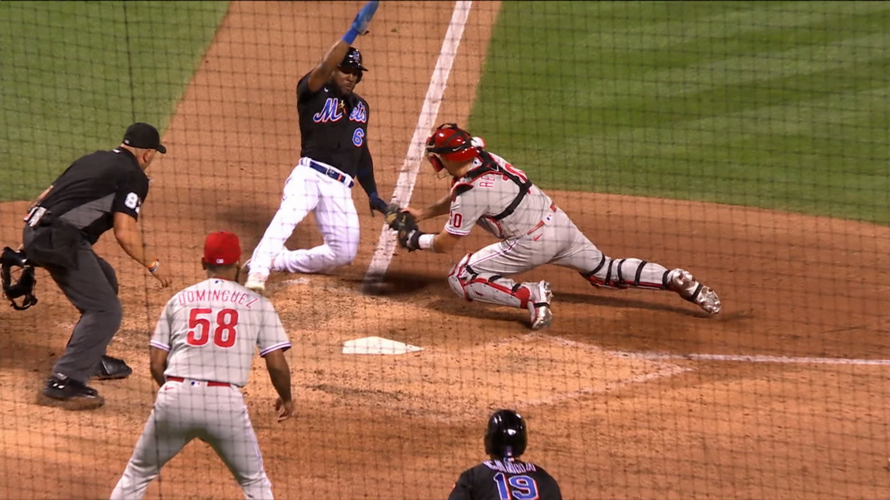 Bamboozled! Segura's 3-run HR lifts Phillies over Mets 6-3