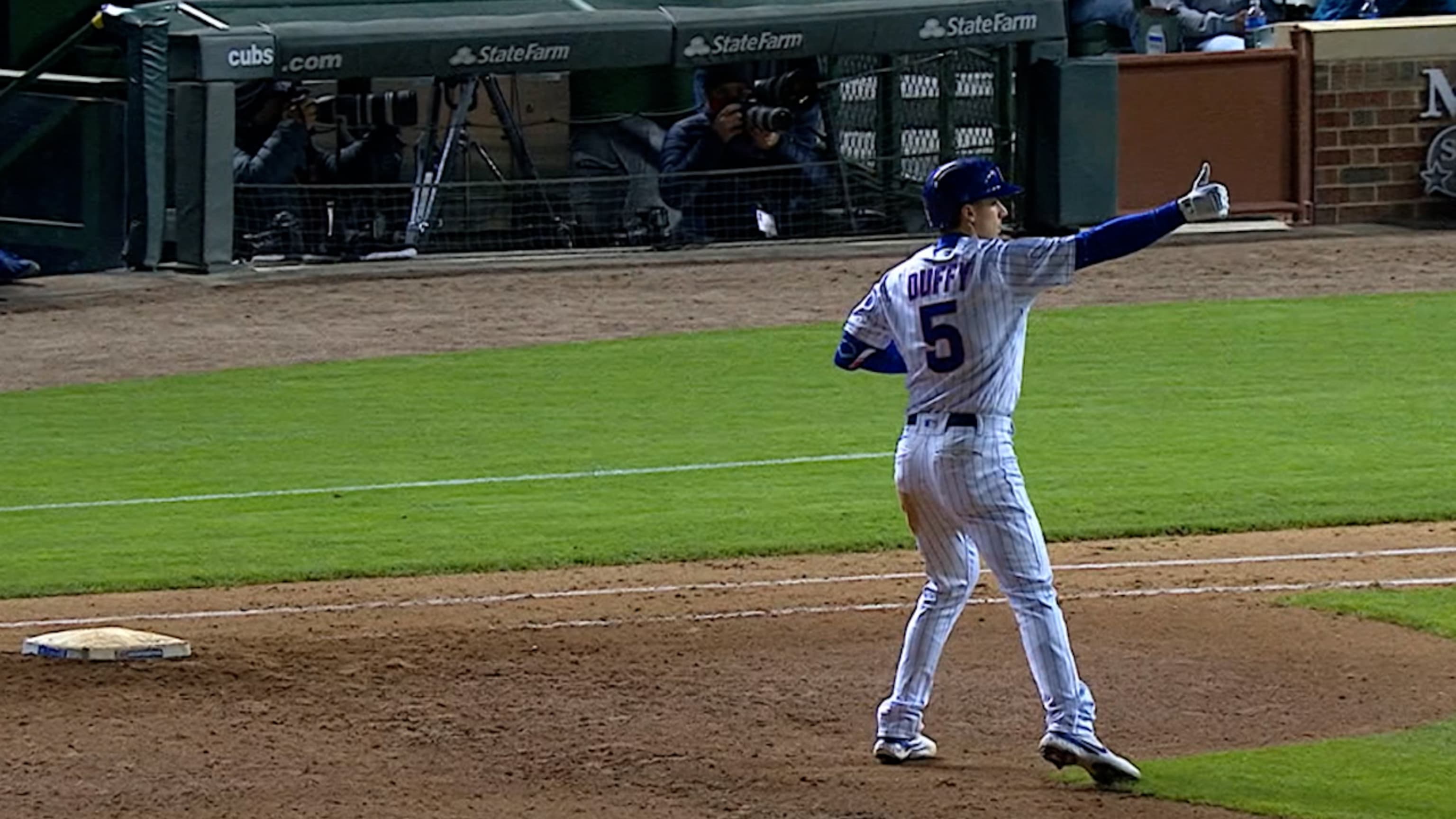 Cubs' Anthony Rizzo peeved over MLB's safety protocols before game gets  postponed over weather