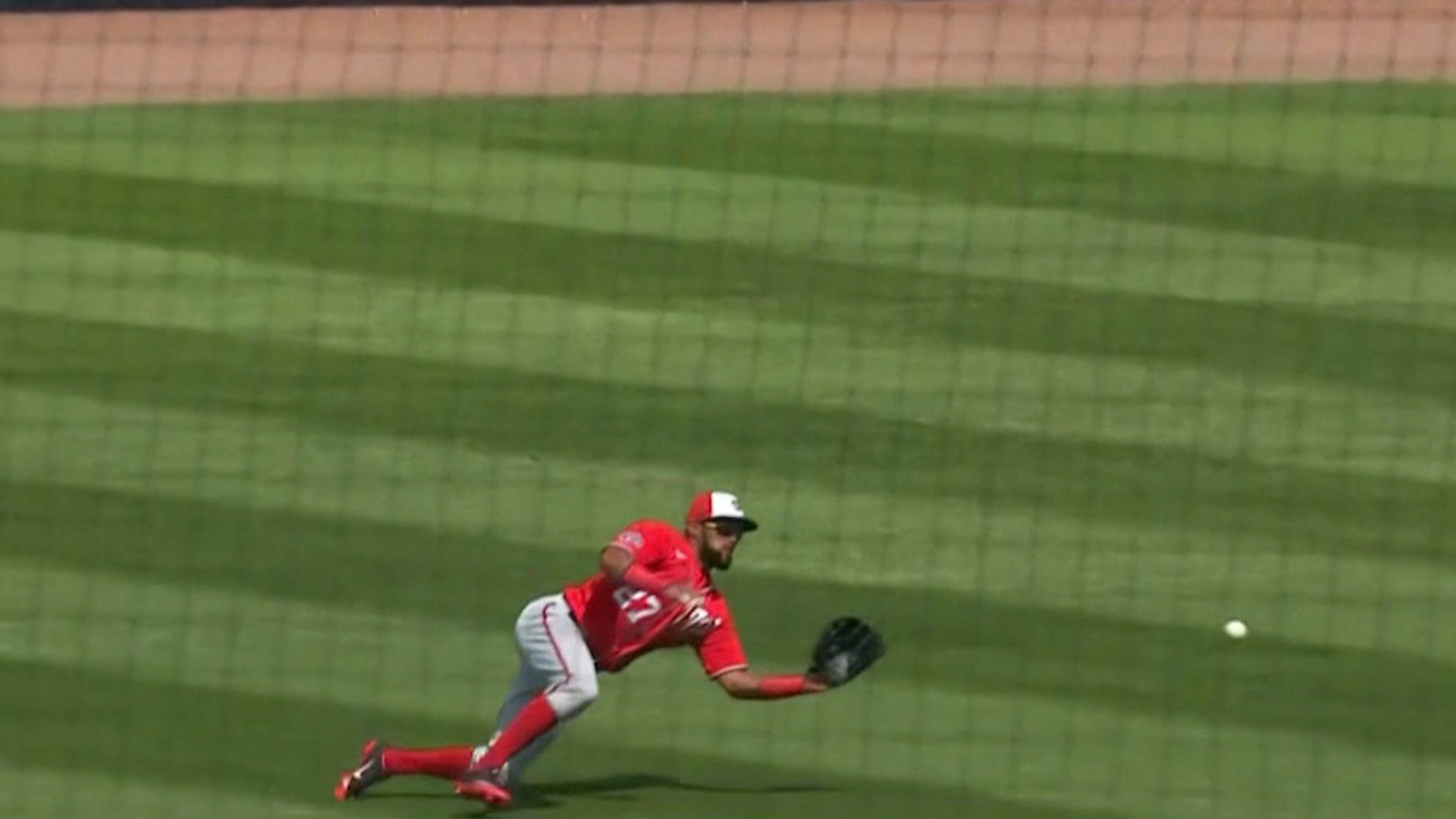 Increíble DP de Emilio Bonifacio