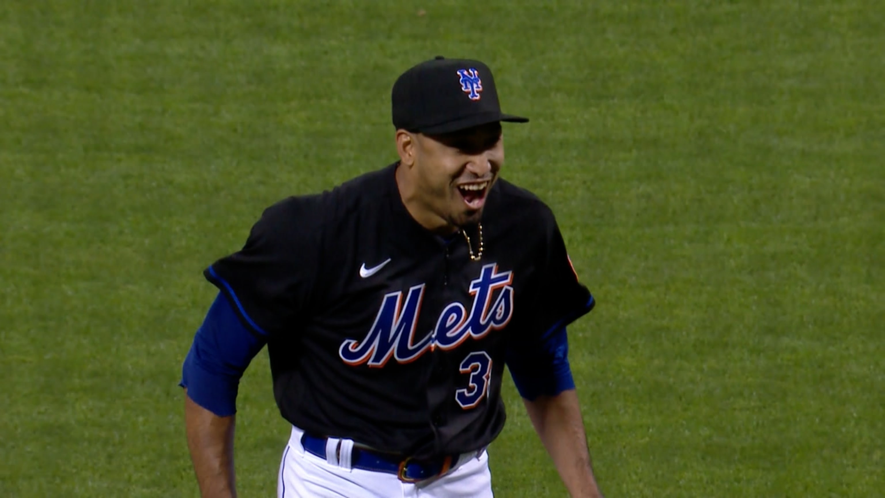 STL@NYM: Johan throws first no-hitter in Mets history 