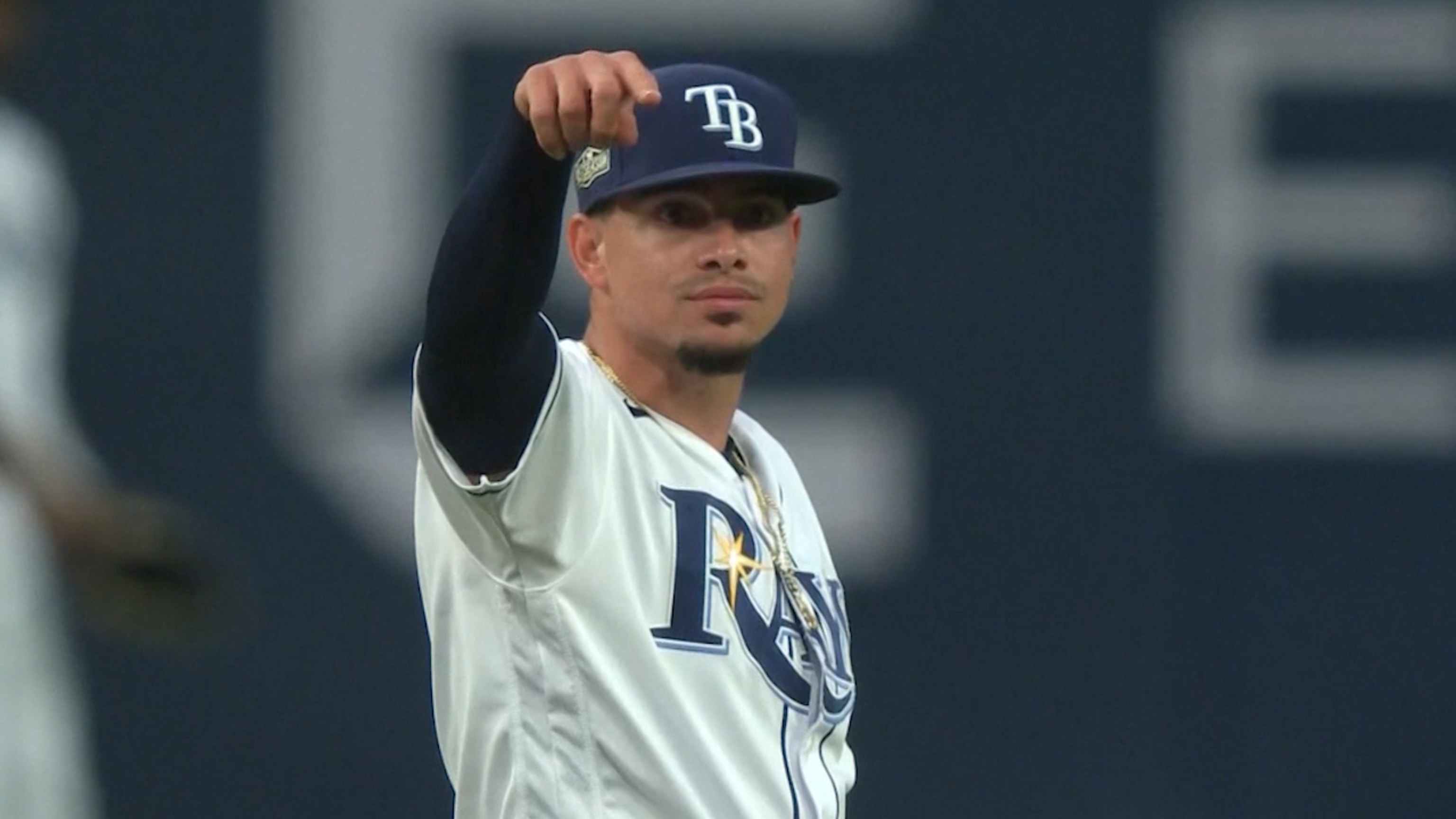 Tremenda jugada de Adames