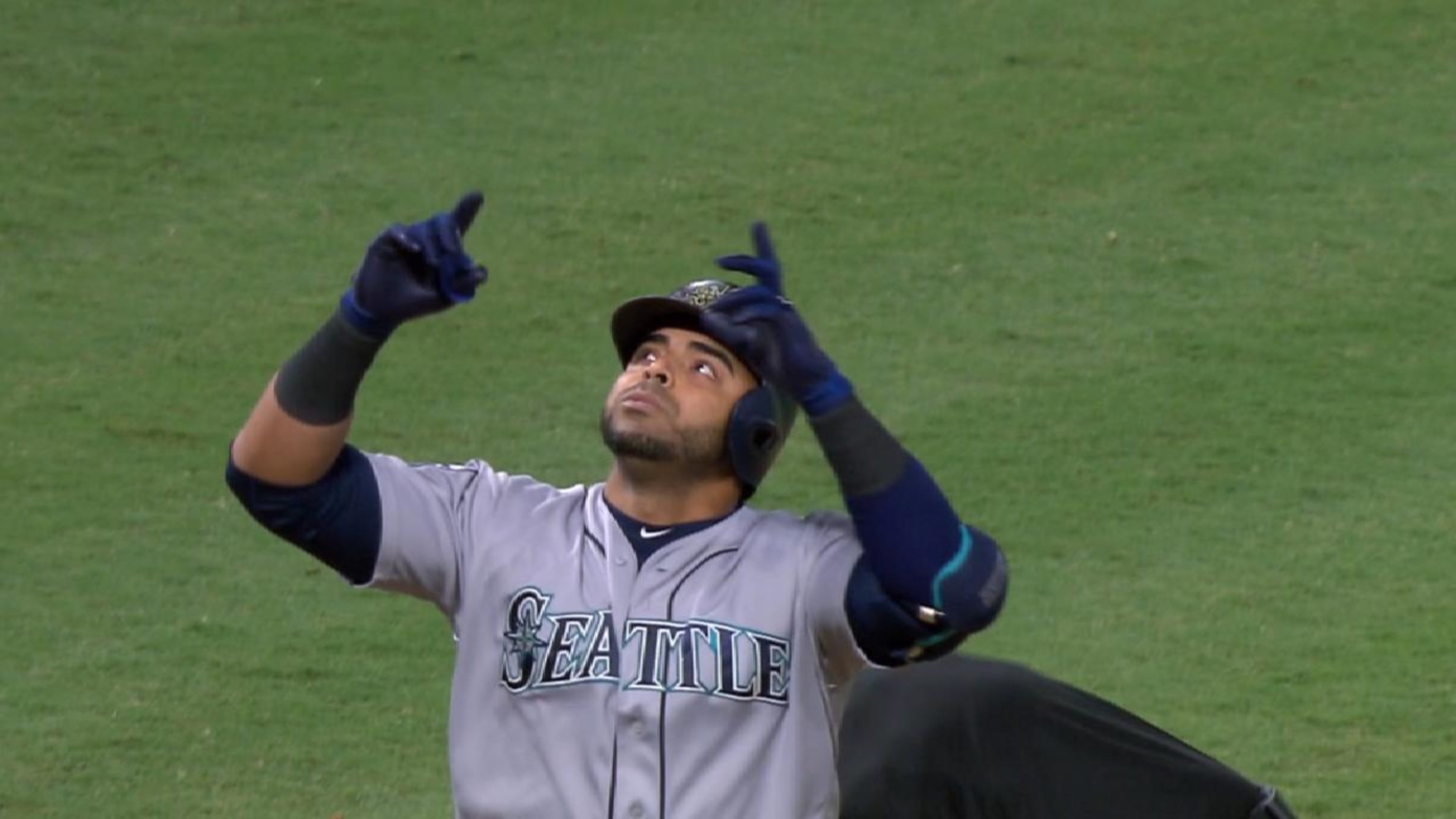 Nelson Cruz wins Outstanding DH Award
