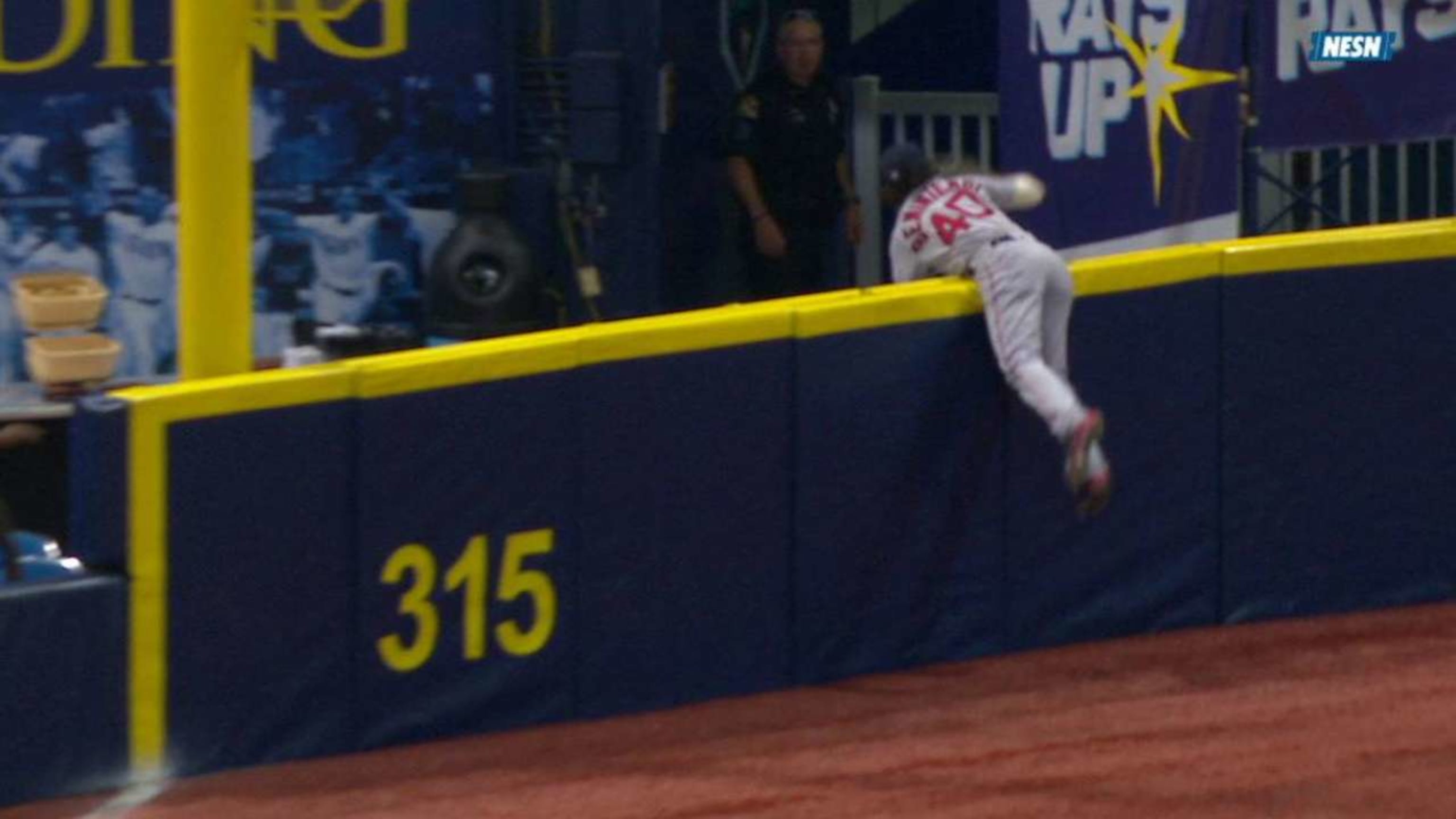 WHAT A CATCH BY ANDREW BENINTENDI!