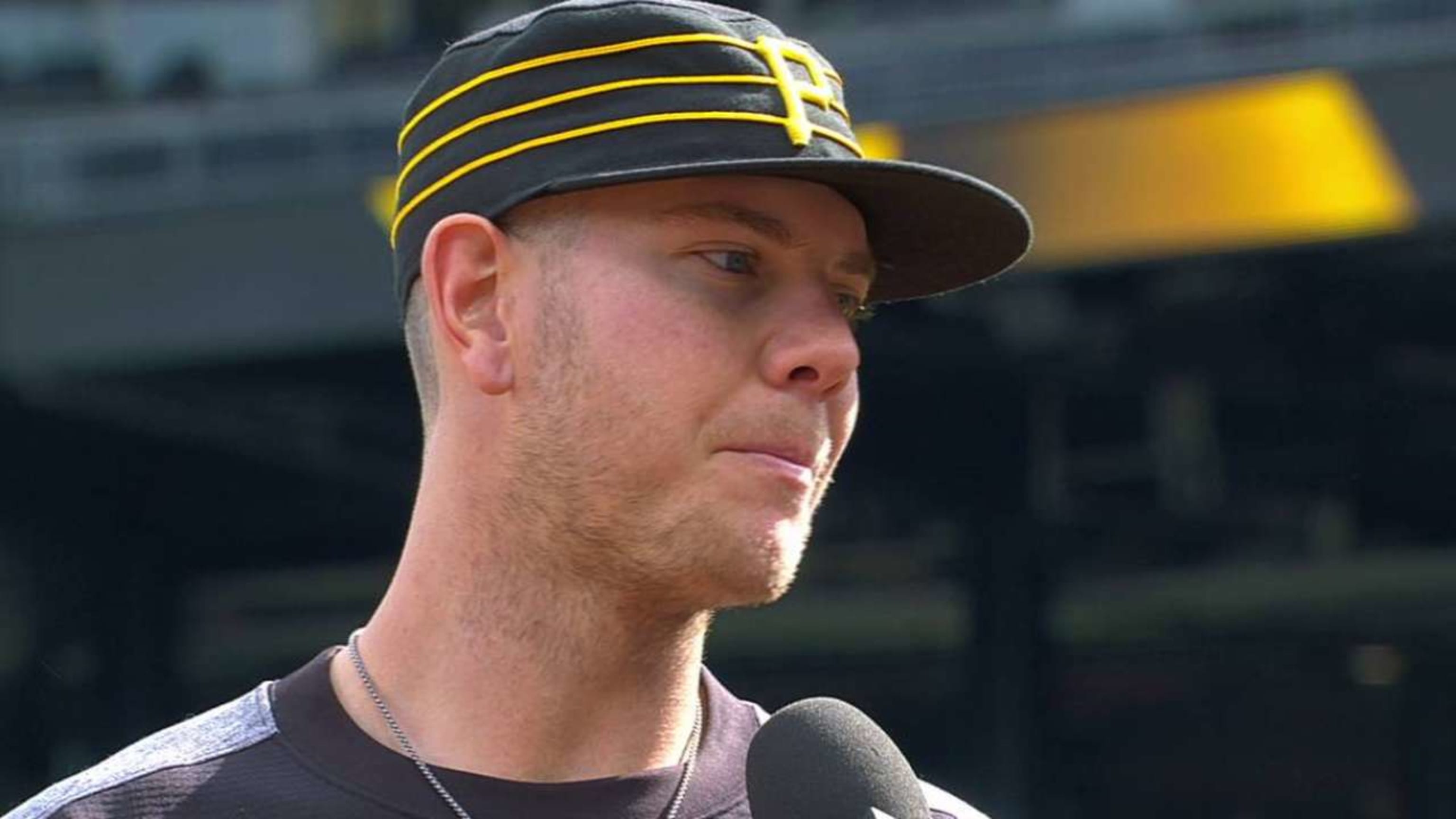Pirates' Kingham loses perfect game in 7th in his MLB debut