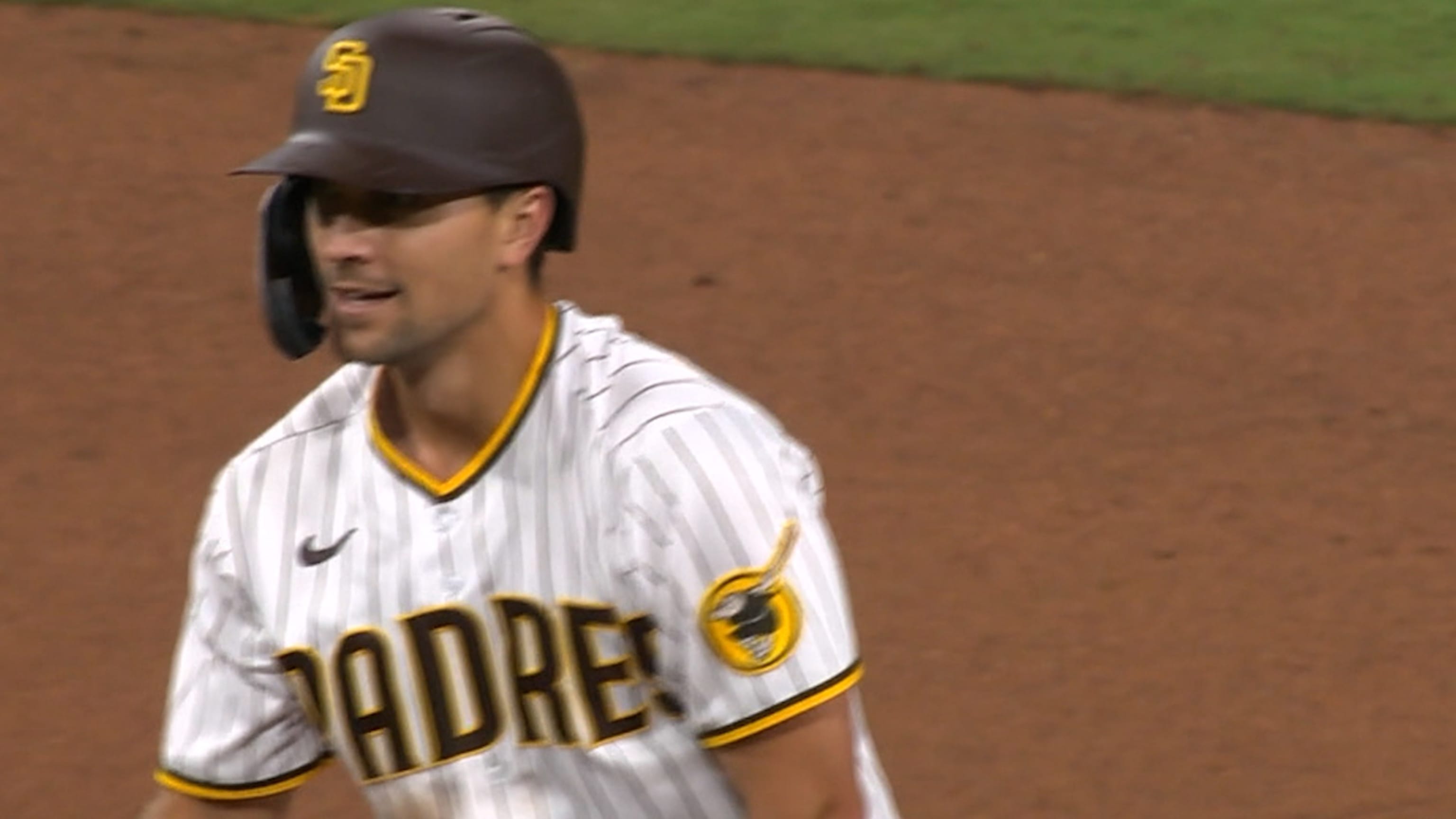 Adam Frazier se roba segunda