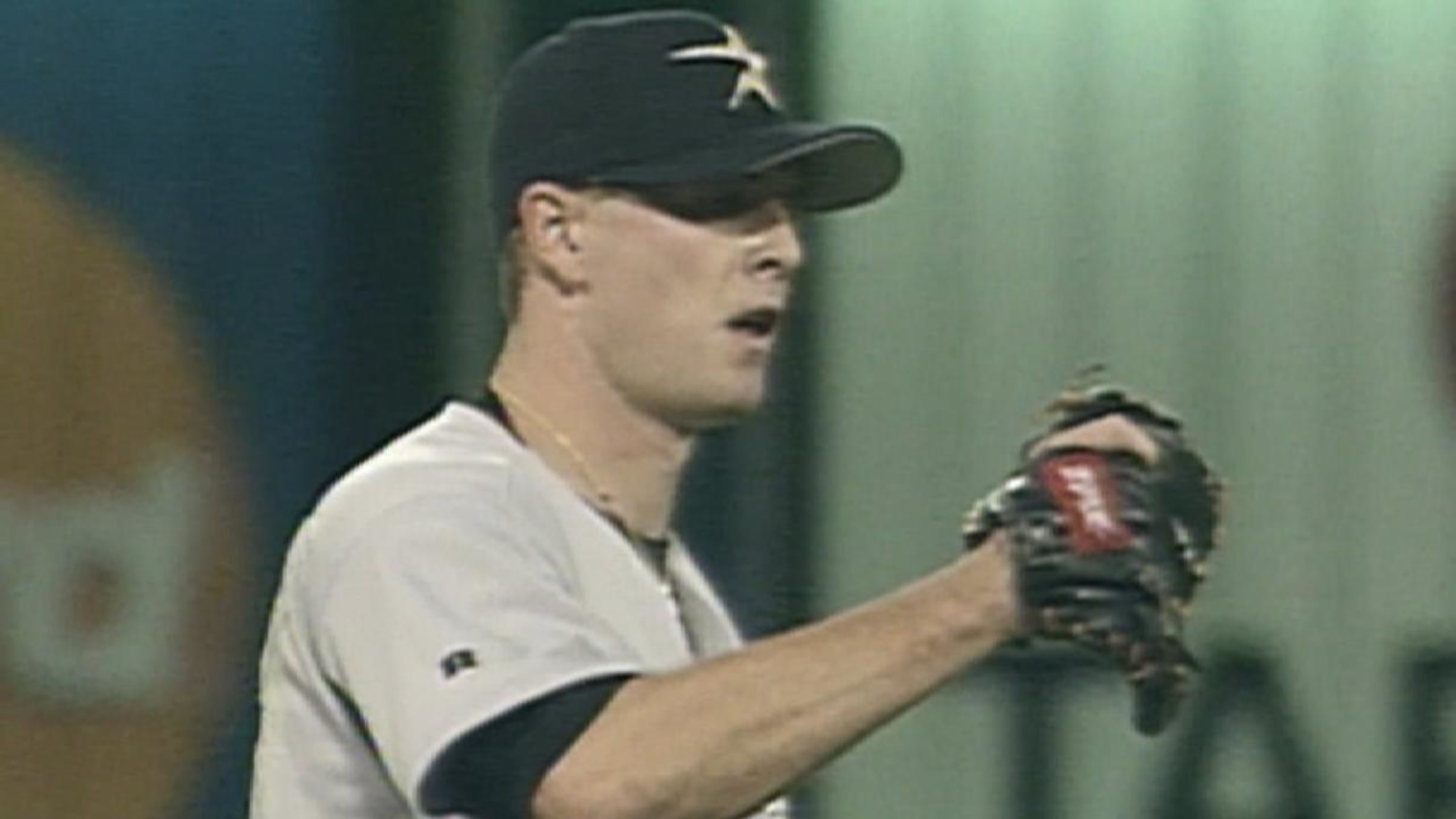 Houston Astros closer Billy Wagner points skyward after closing