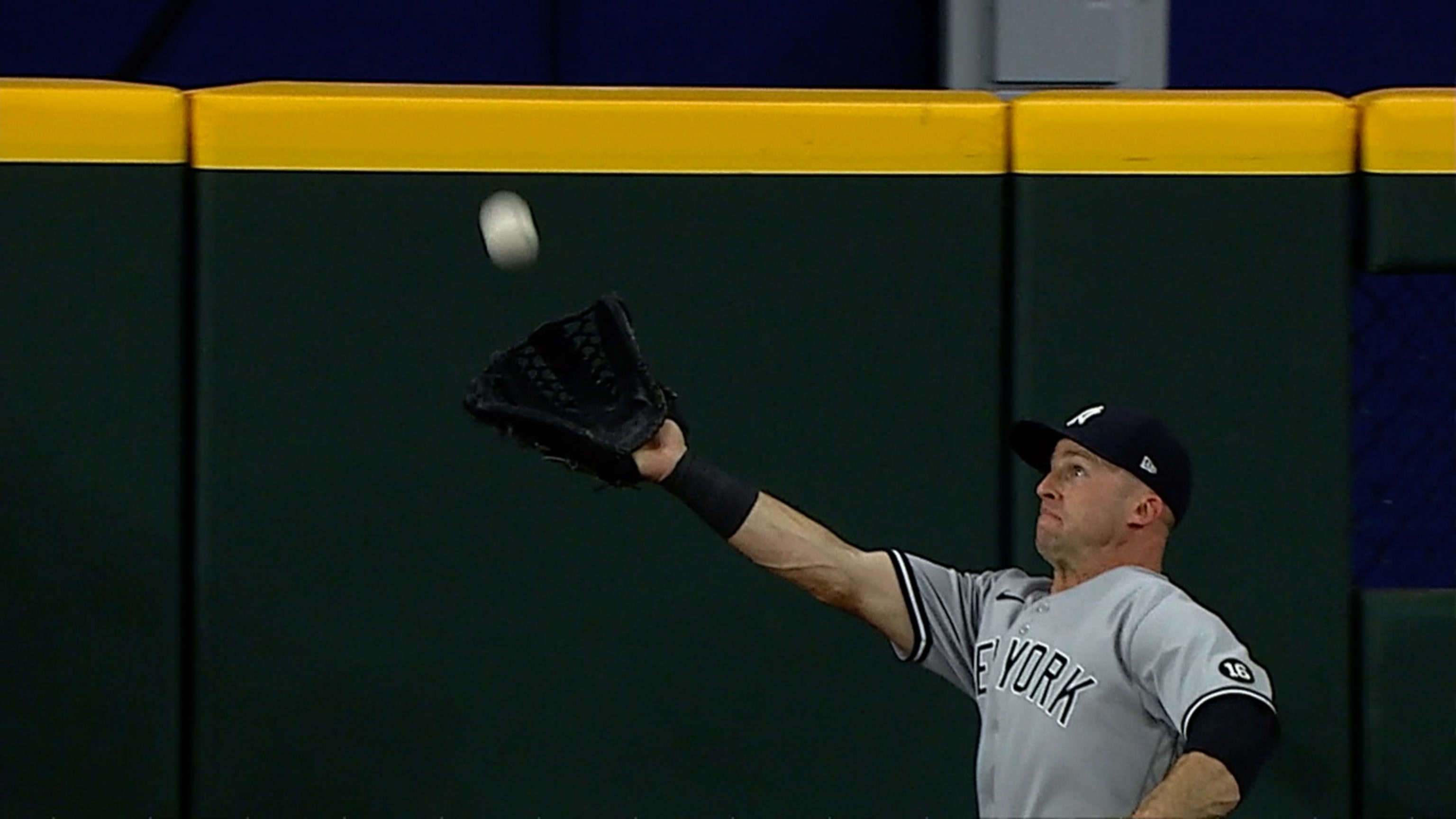 Brett Gardner's running grab