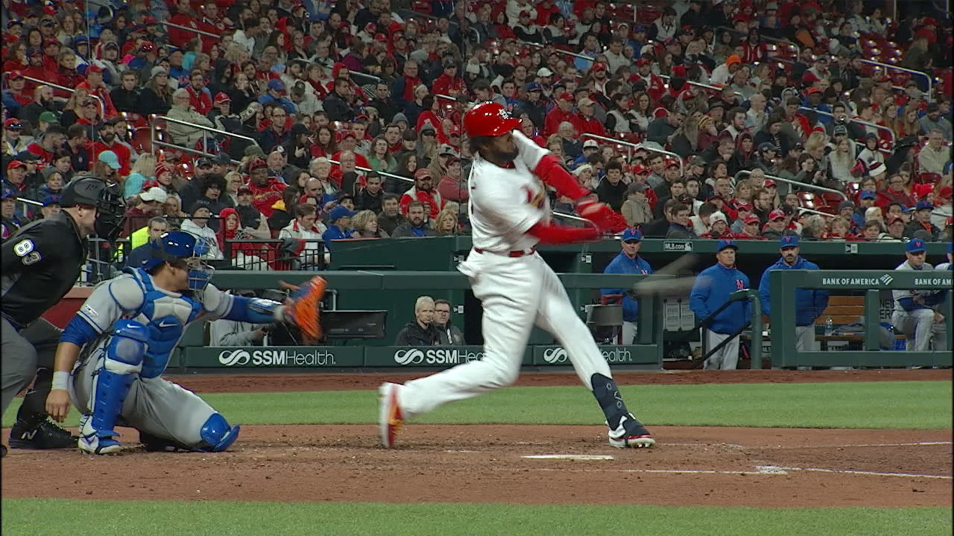 Martinez's towering homer 