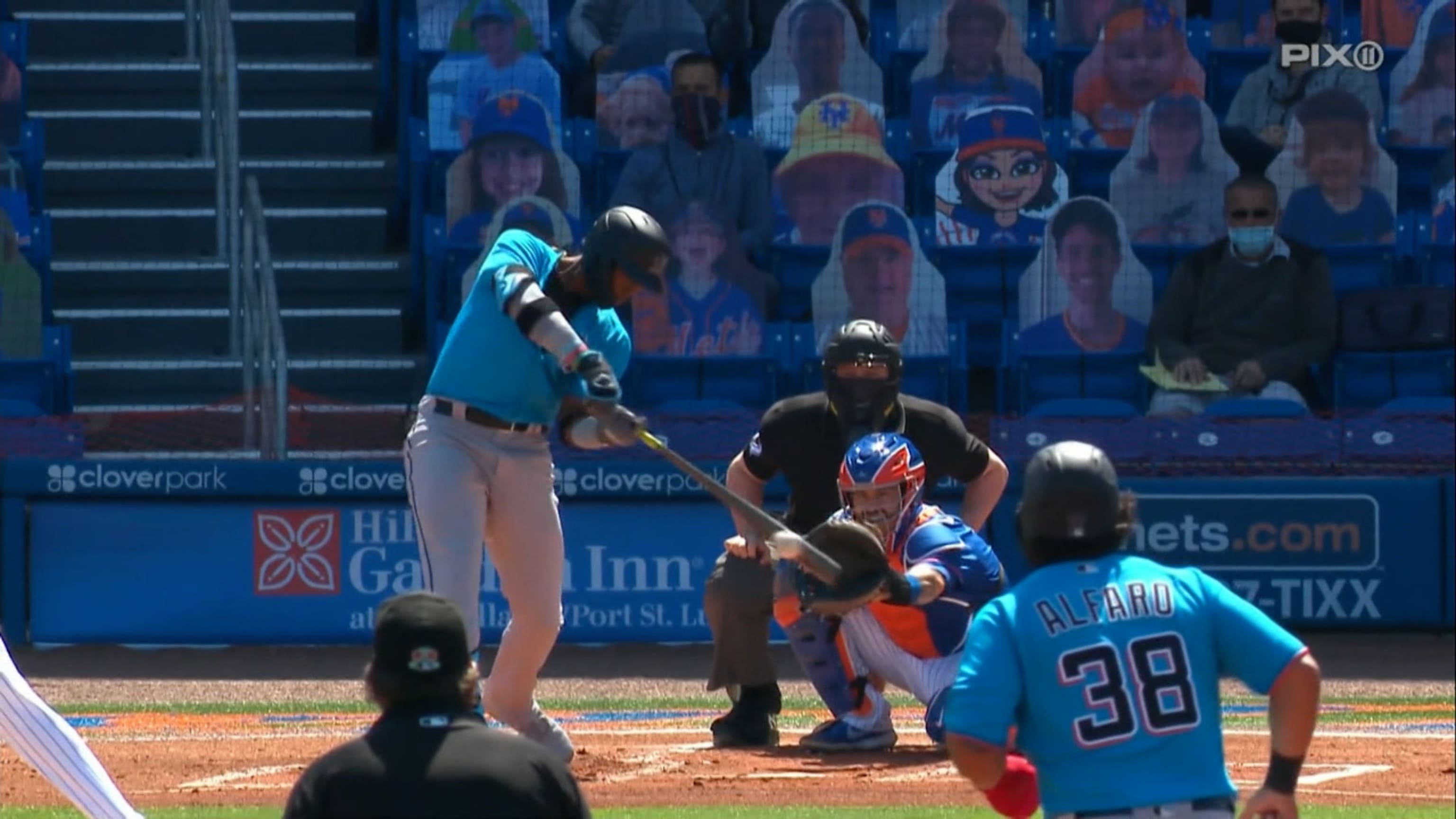 Díaz produce con sencillo