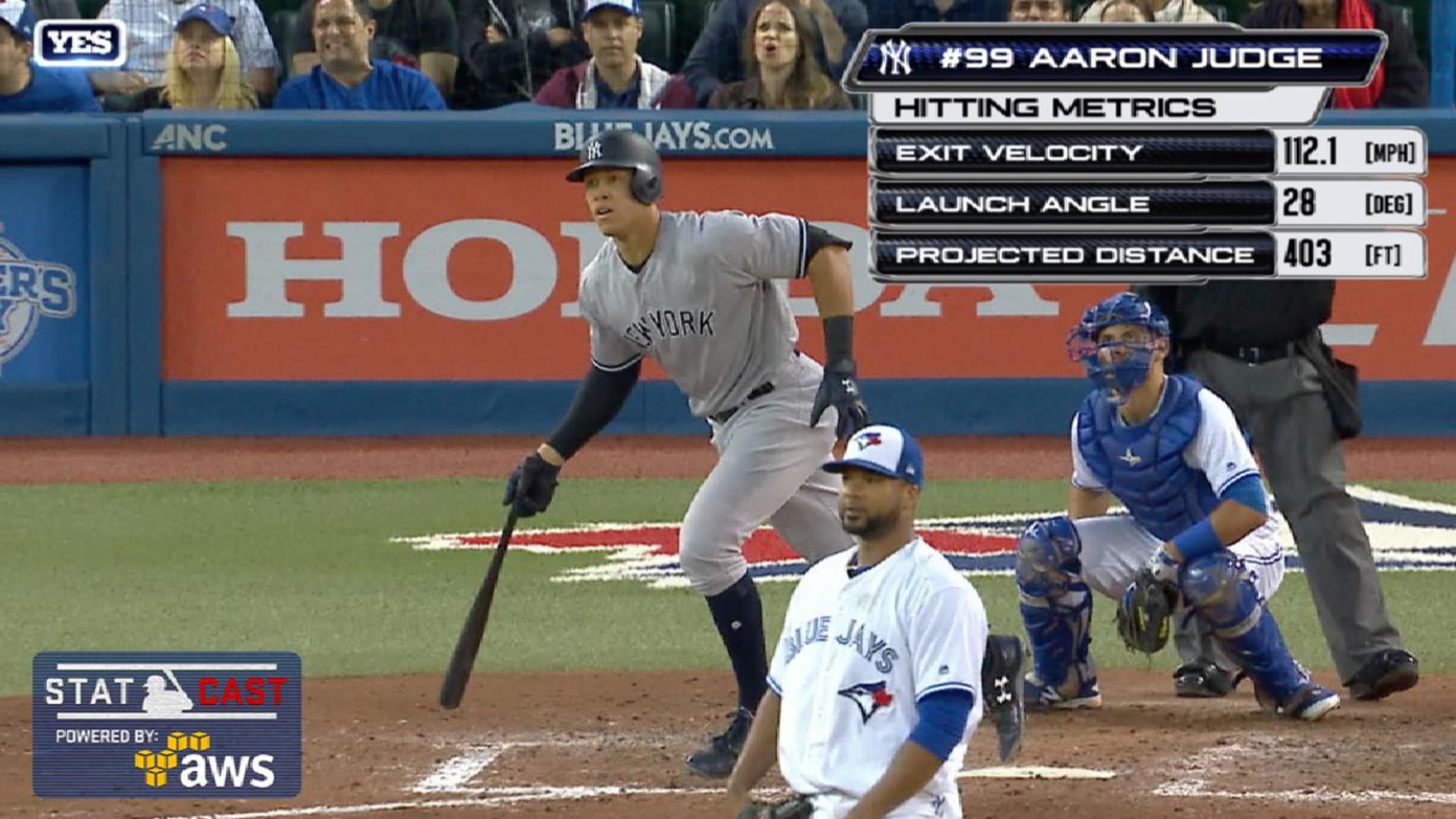 After another BP show, Aaron Judge hit a massive opposite-field homer to  the second deck | MLB.com