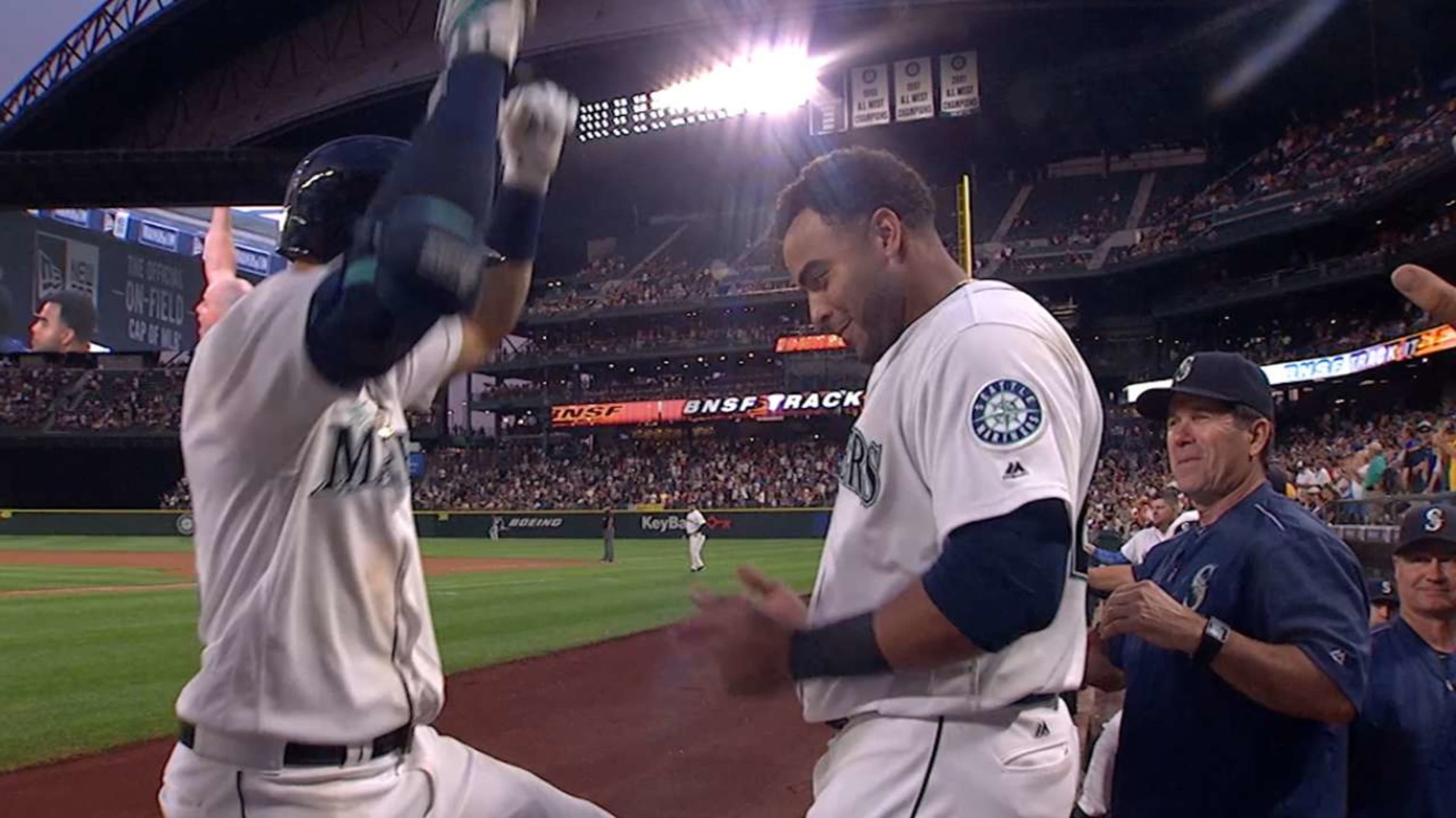 Dipoto: Mariners roster as deep, culture 'most stable' as it's been -  Seattle Sports