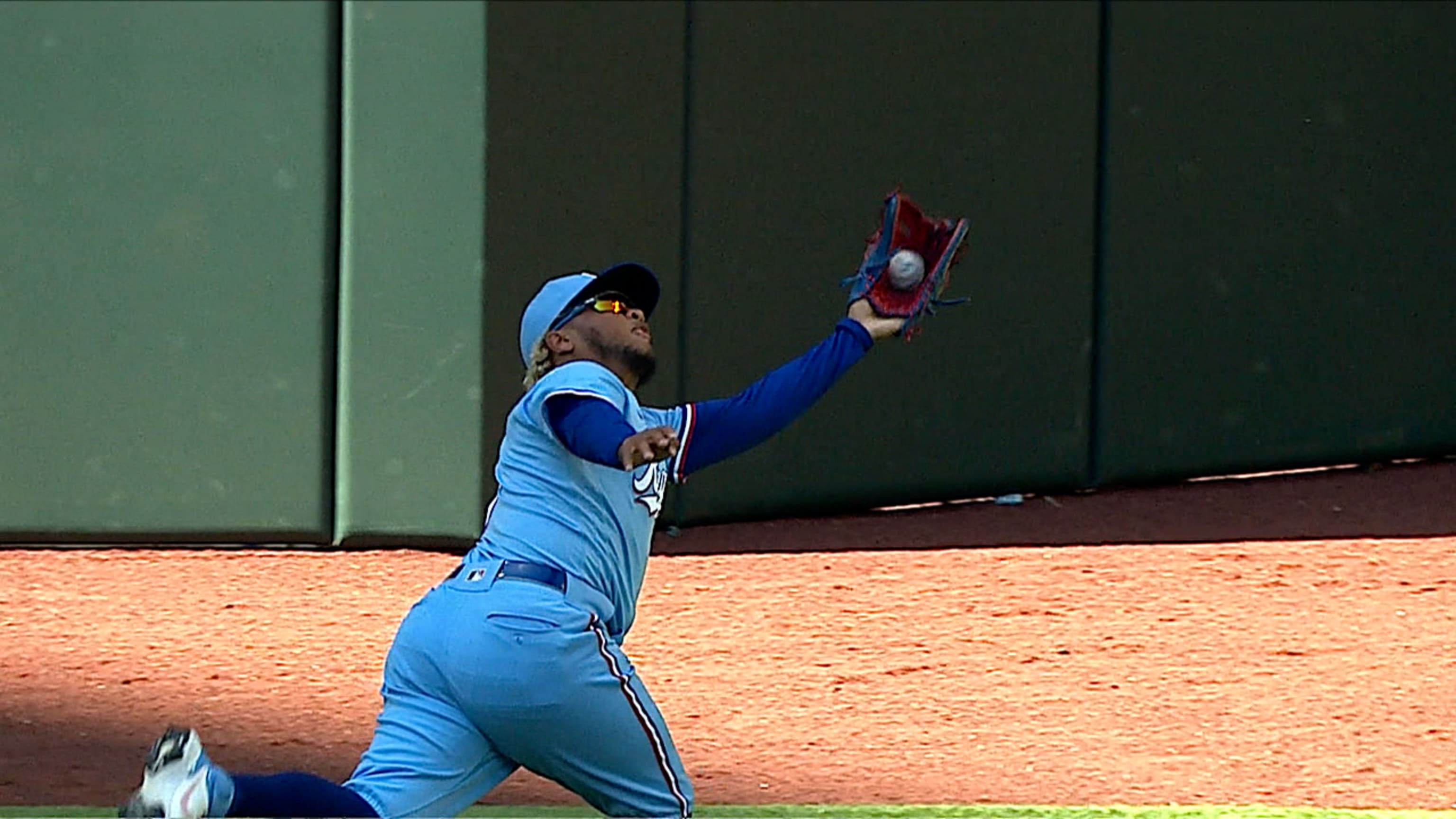 Texas Rangers: Walk-off hit caps Trevino's 'awesome week