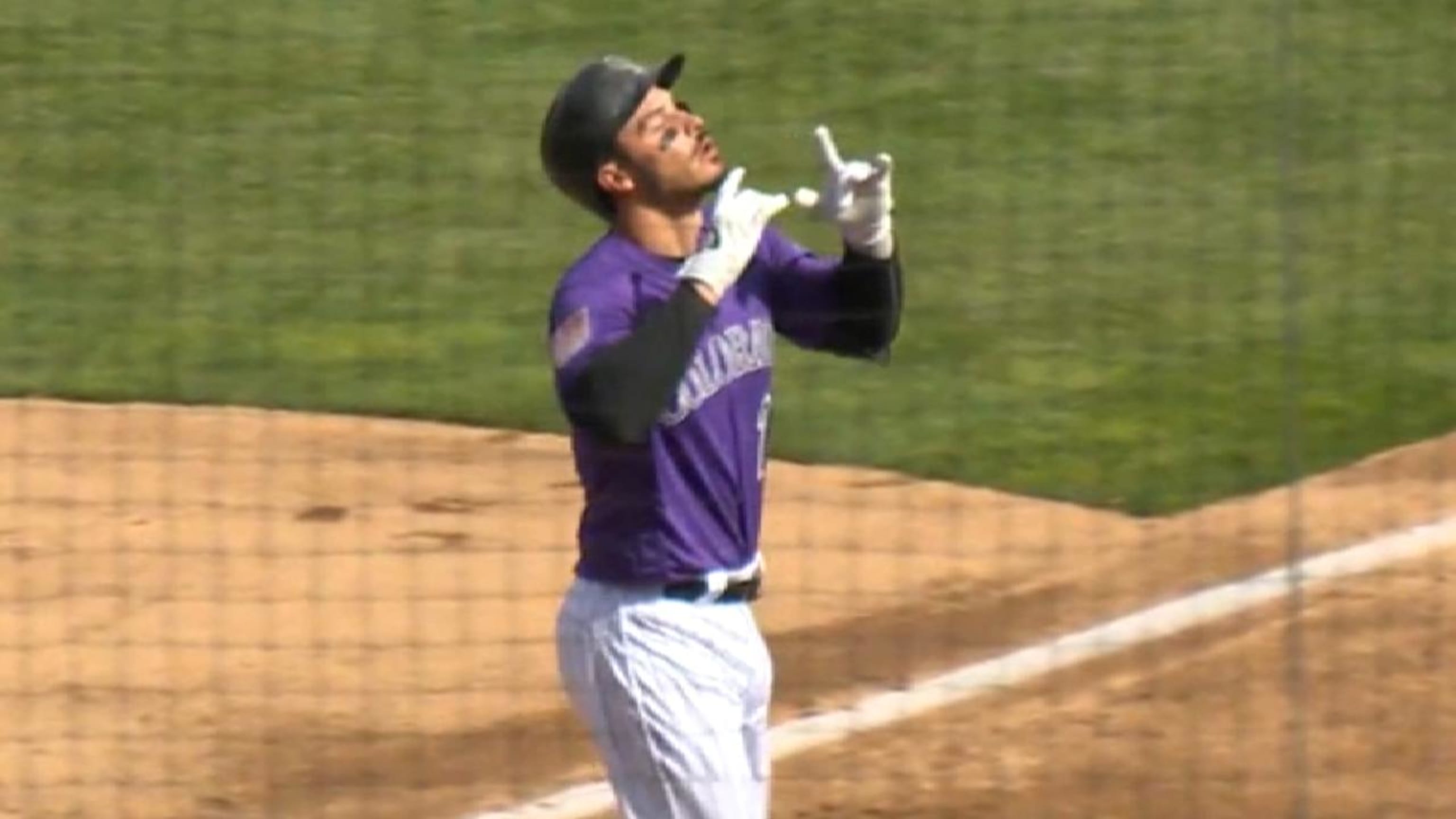 Rockies Nolan Arenado honored by MLB players for his “tenacity,  perseverance and hustle” – The Denver Post