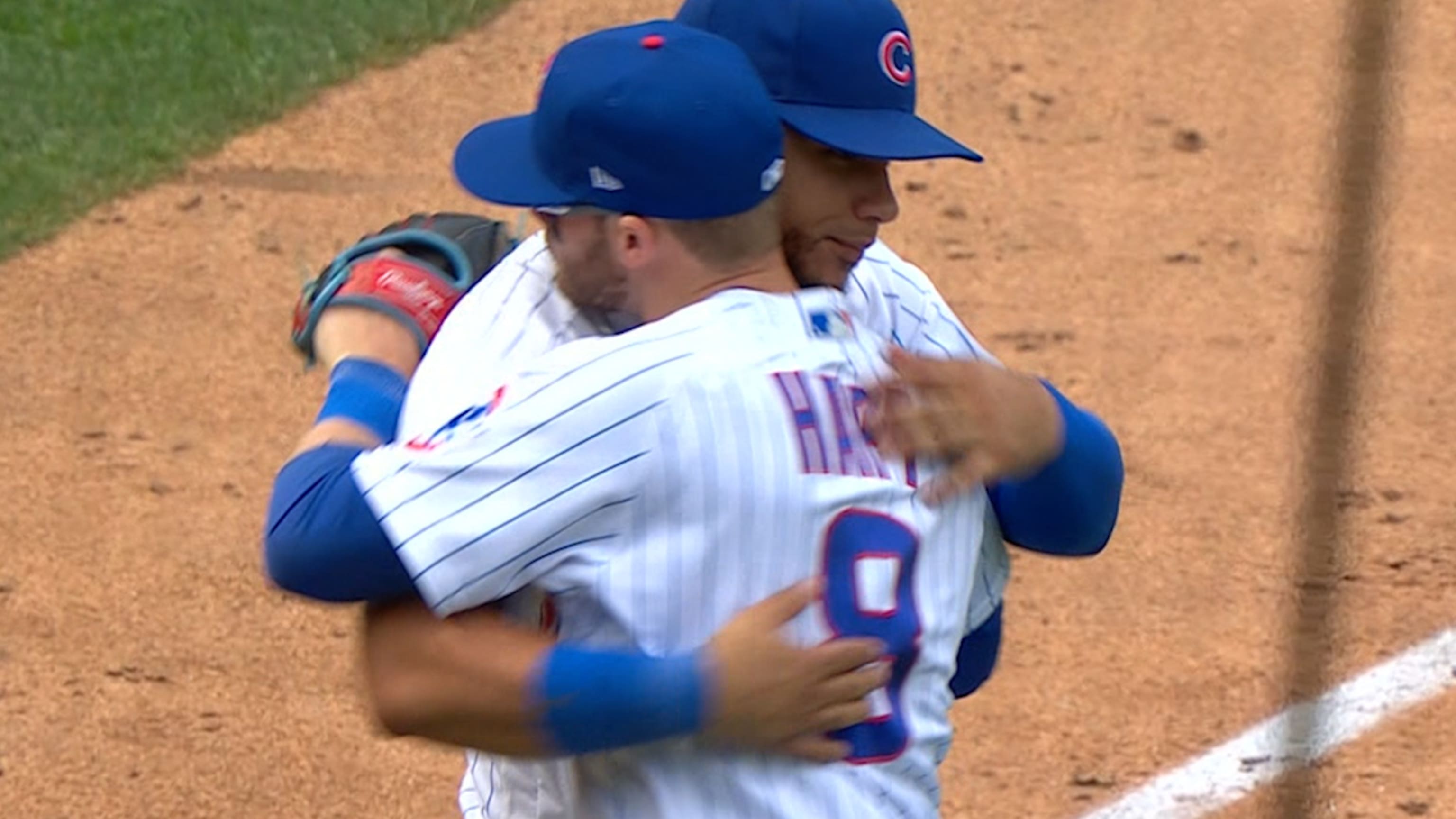 Photos: Last game at Wrigley Field for Willson Contreras and Ian