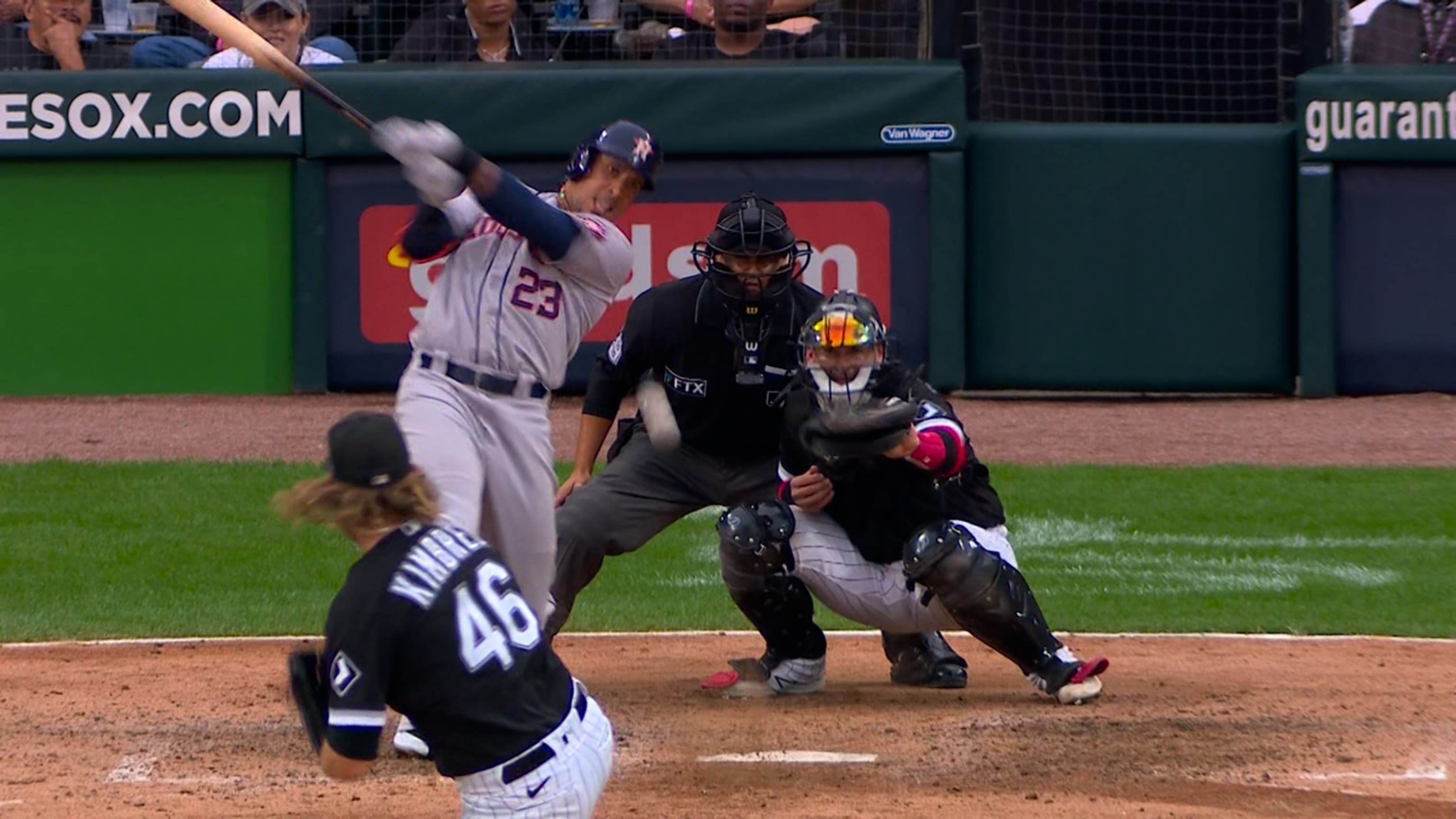 Brantley remolca otra con hit