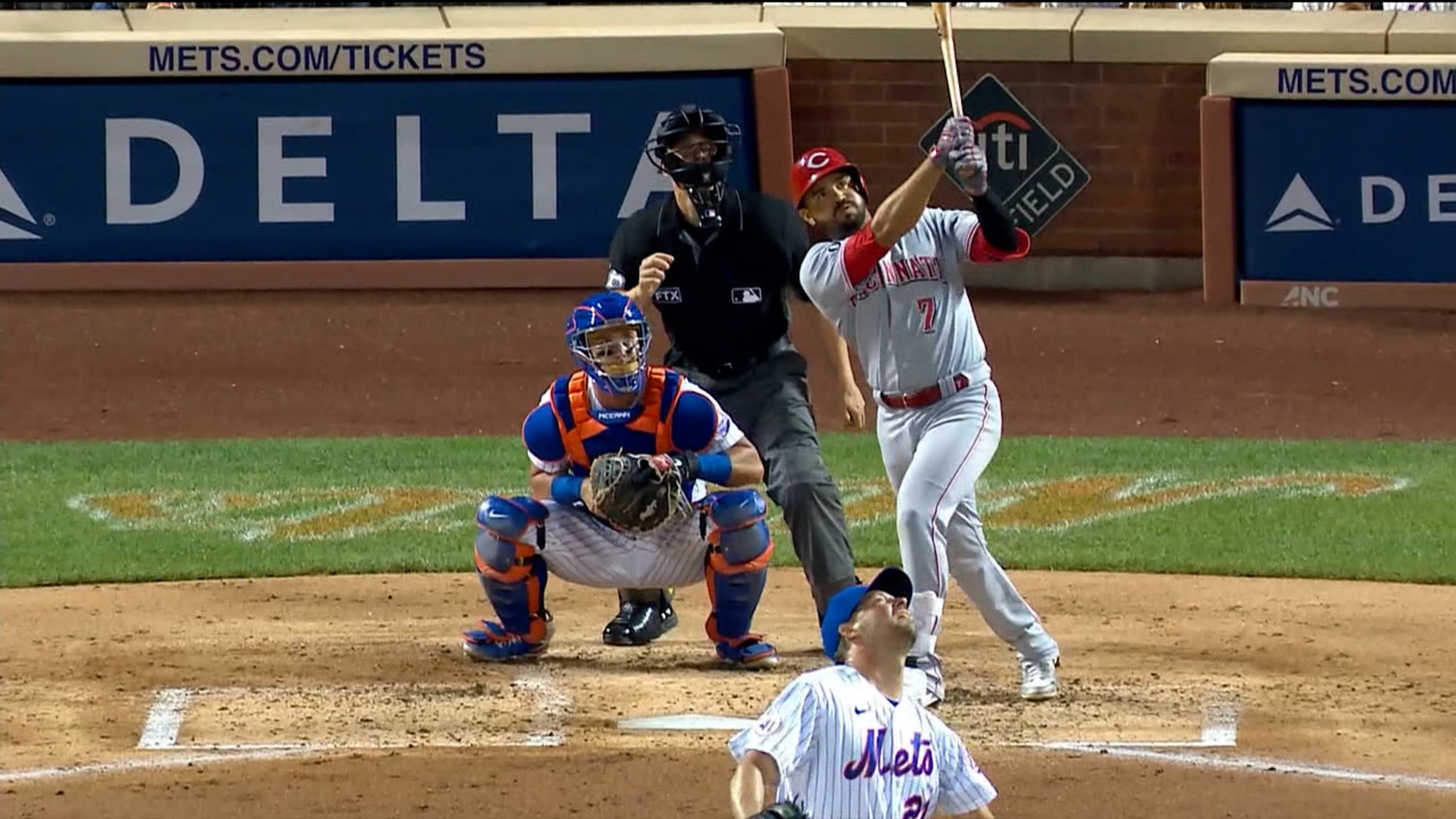 Joey Votto narrowly misses home run history
